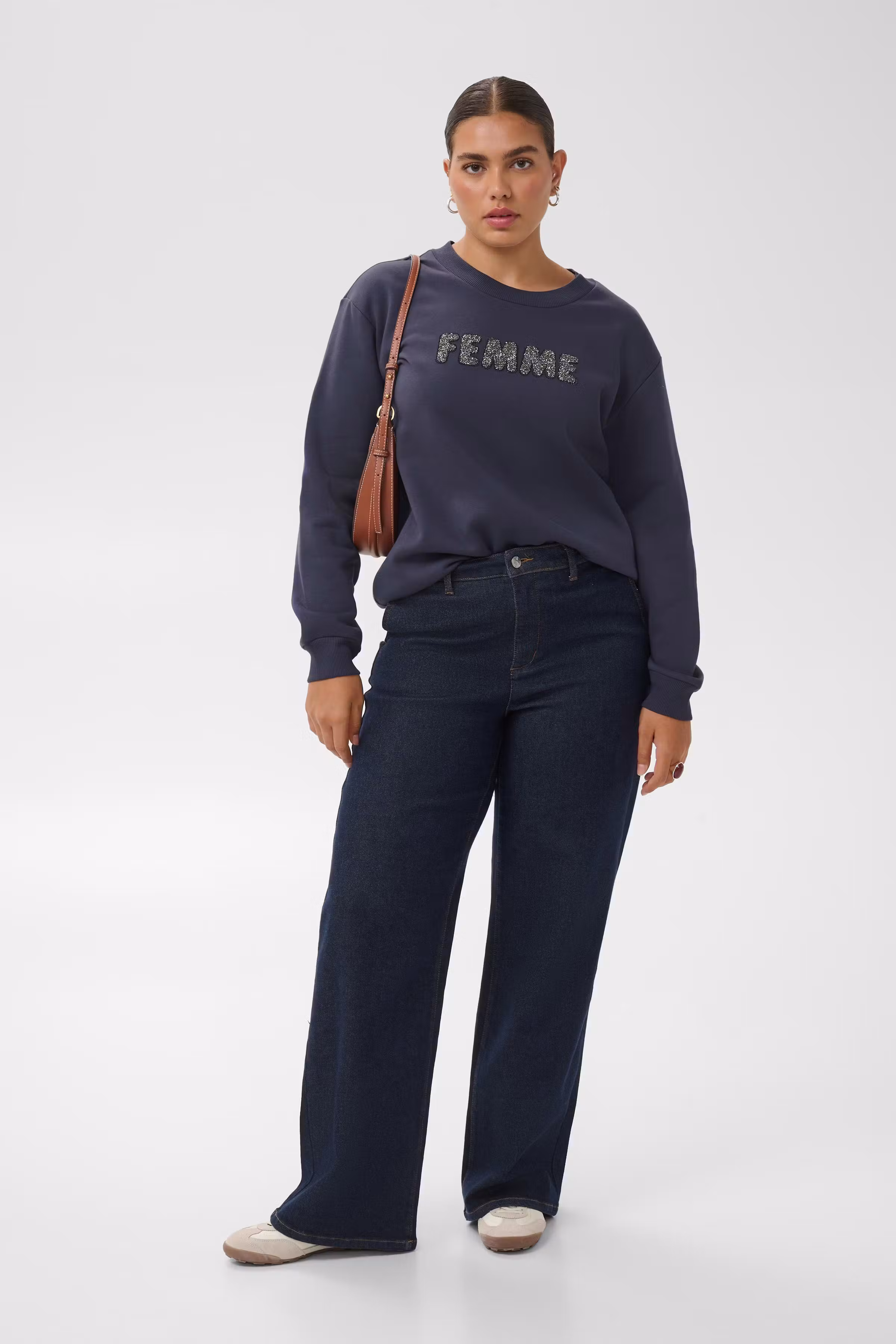 KCmalina Sweatshirt LOOKBOOK FRONT 10584506-1000145