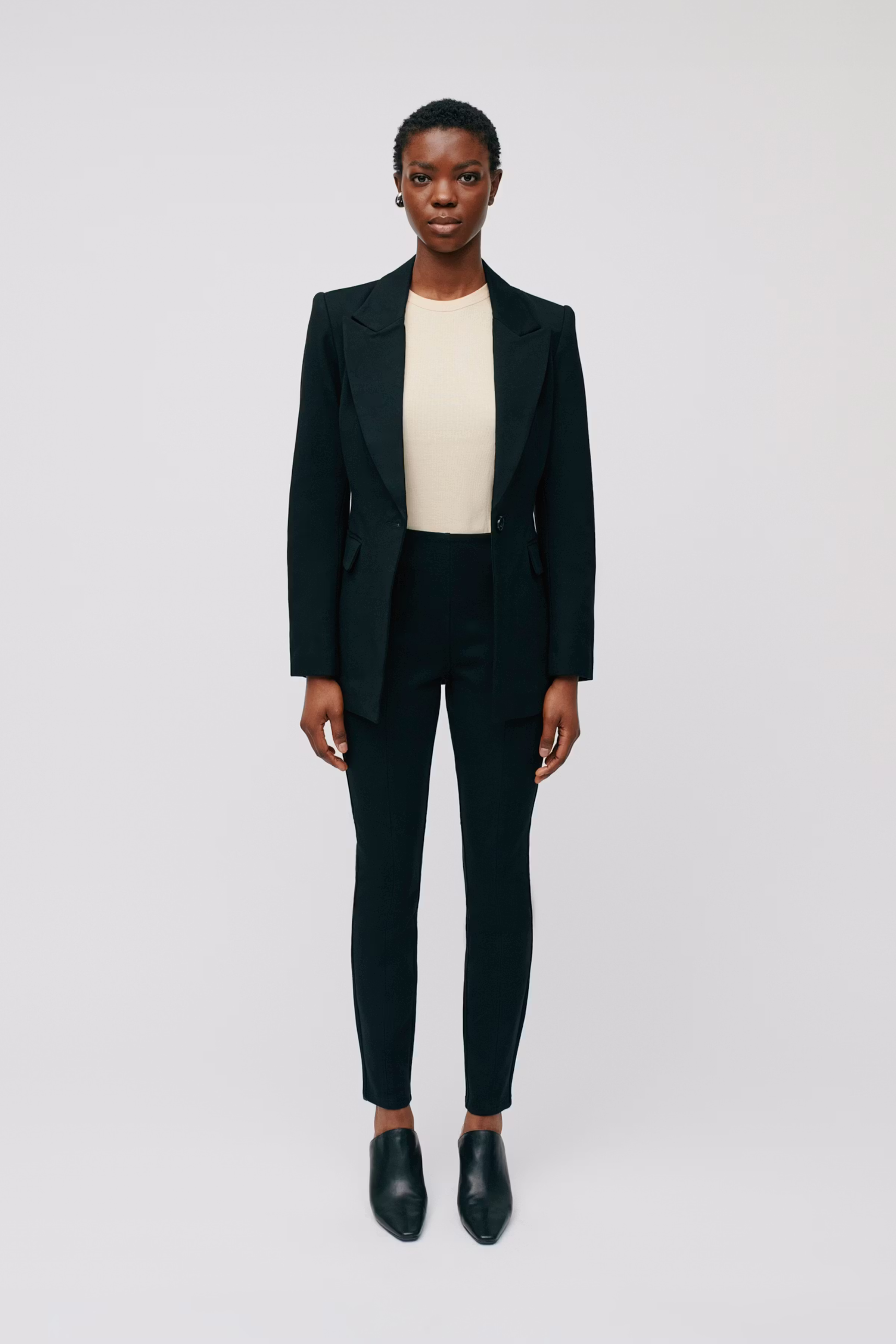 PHILIPPA Trousers LOOKBOOK FRONT 30600515-BK999