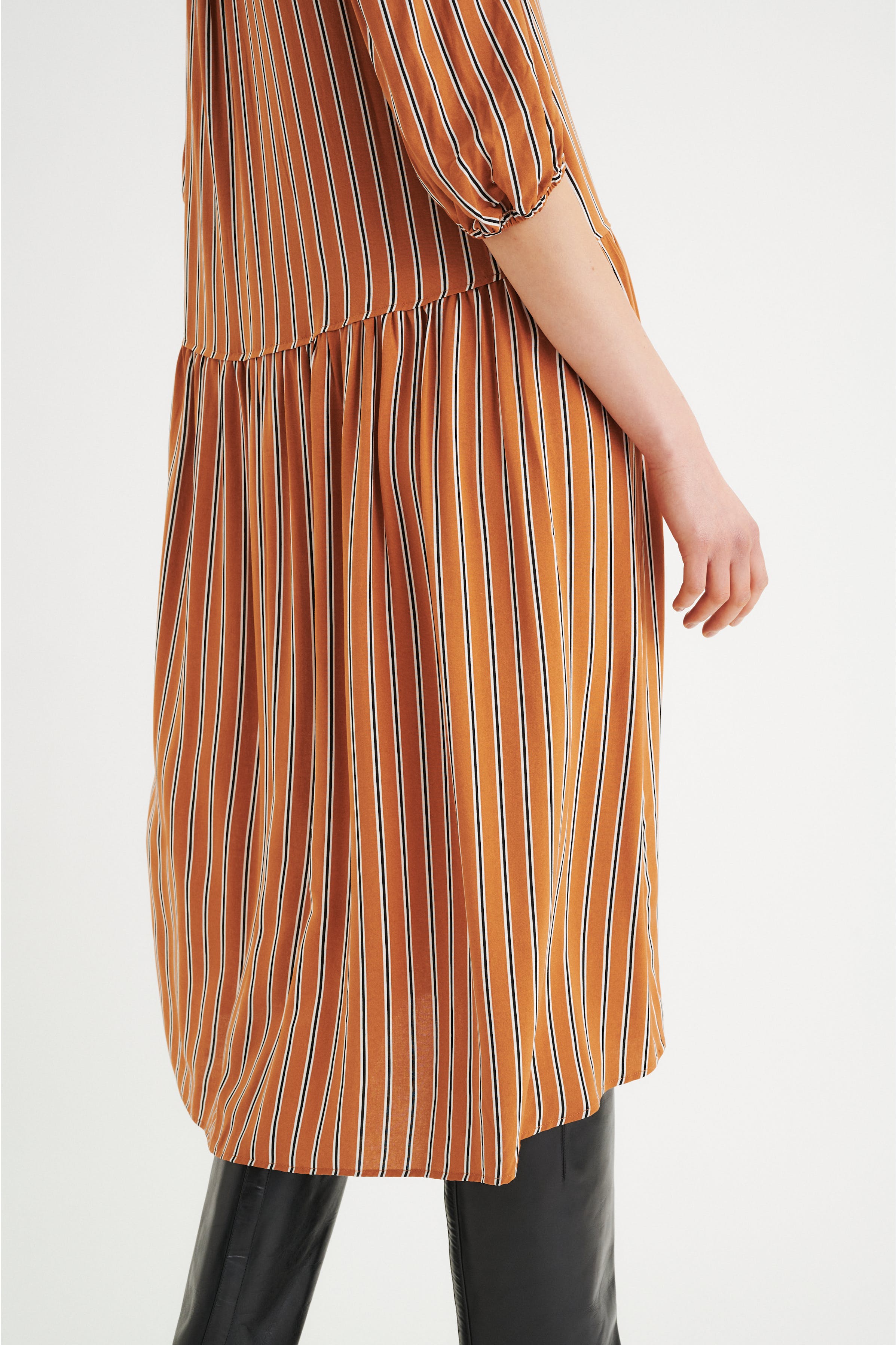 ViksaIW Long Kjole LOOKBOOK BACK 30106454-300821