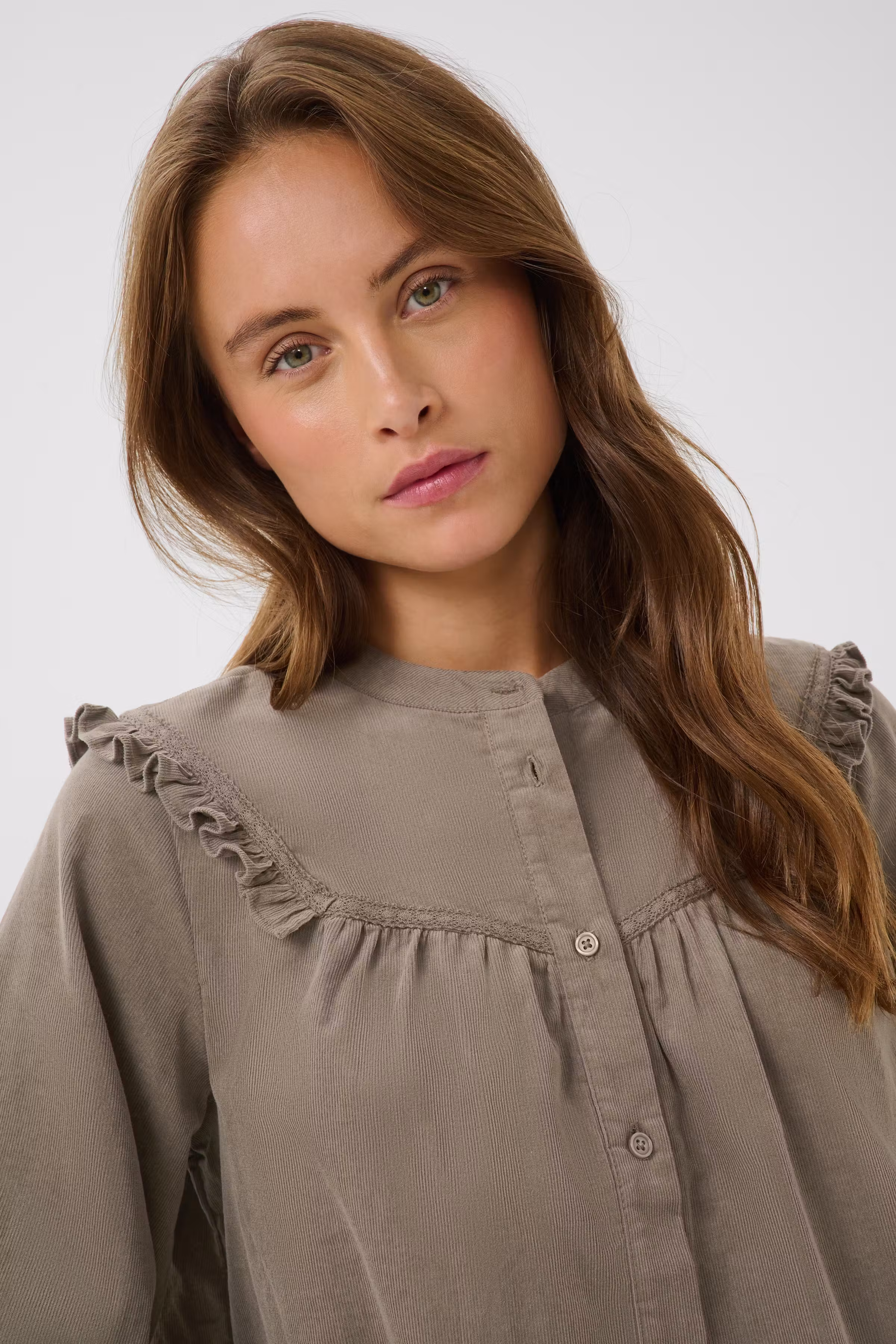 KAfanny Kordfløyelsbluse LOOKBOOK DETAIL 10512506-171311