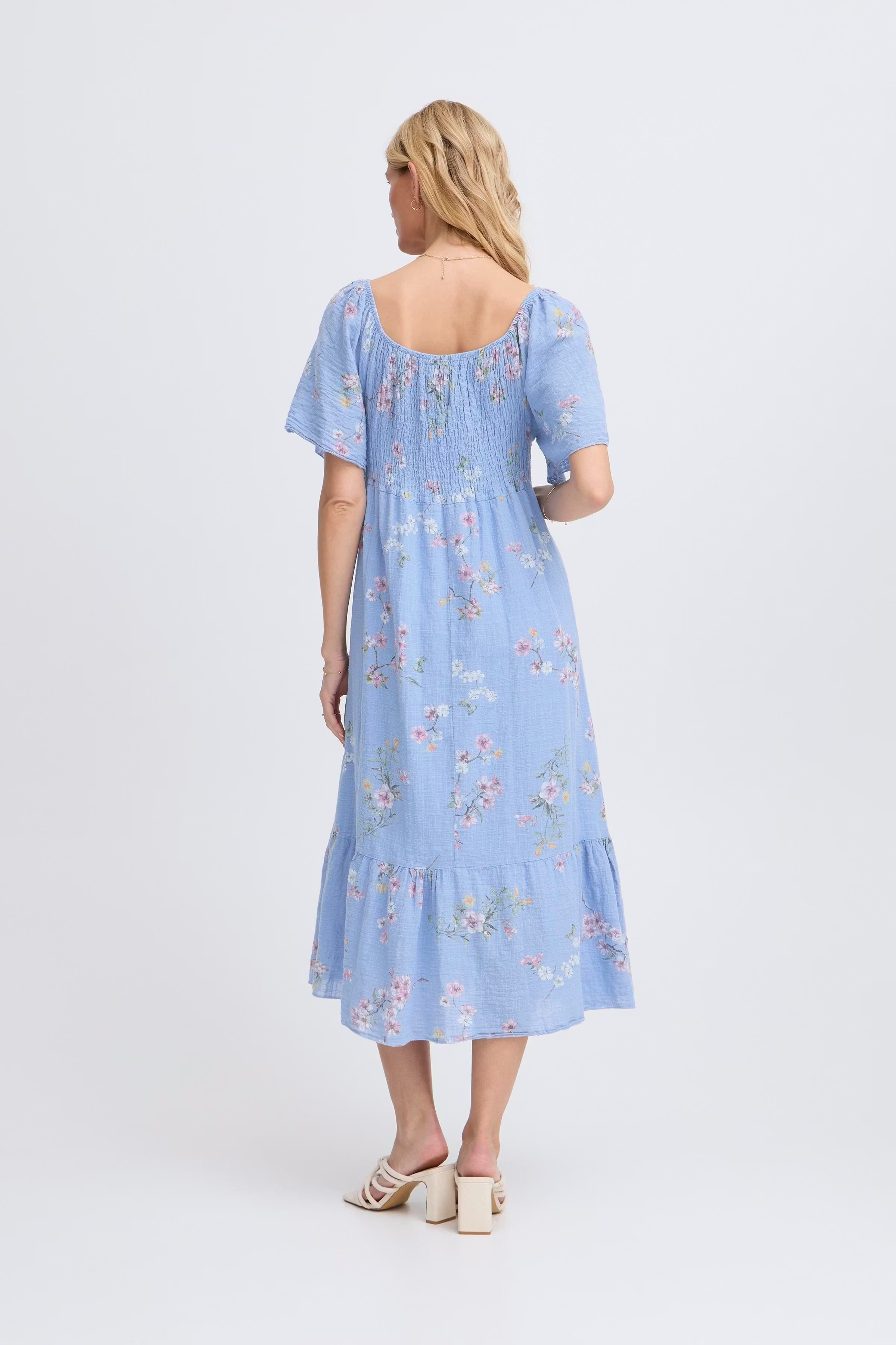 SBALEXA Kjole LOOKBOOK BACK 22100971-174041