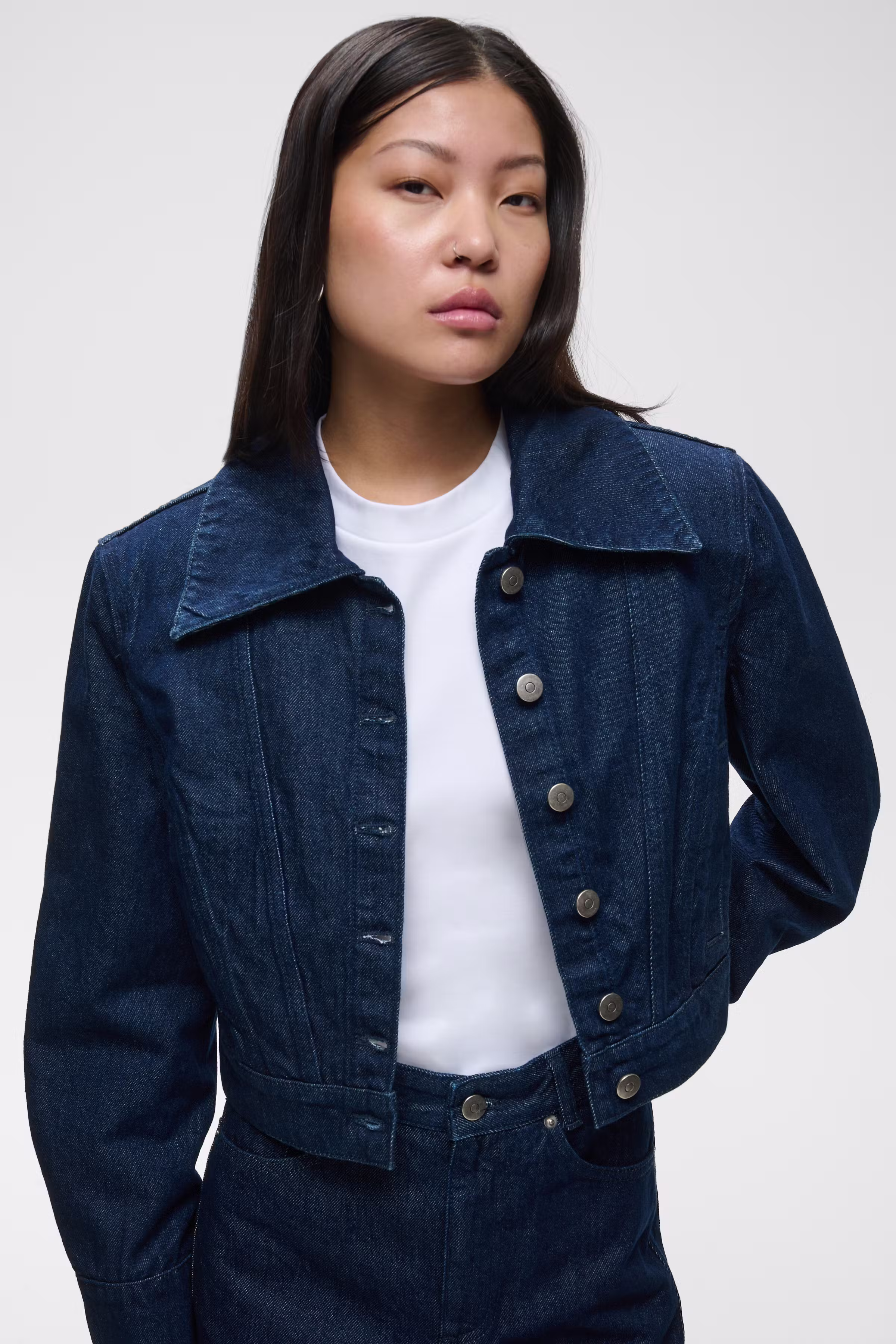 IOJOVANA JACKET LOOKBOOK DETAIL 30600703-BL872