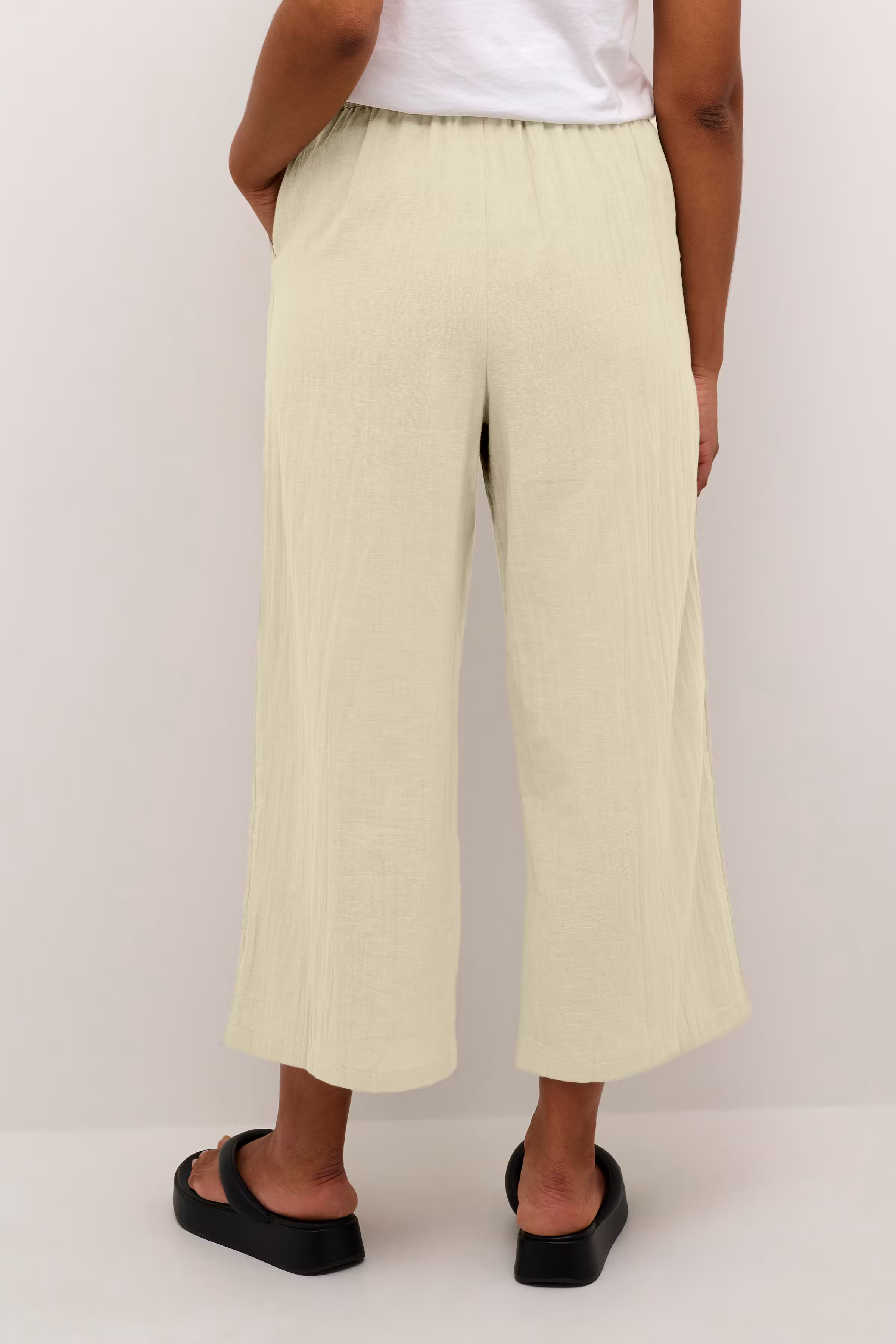 KAemily Bukser LOOKBOOK BACK 10508876-151305