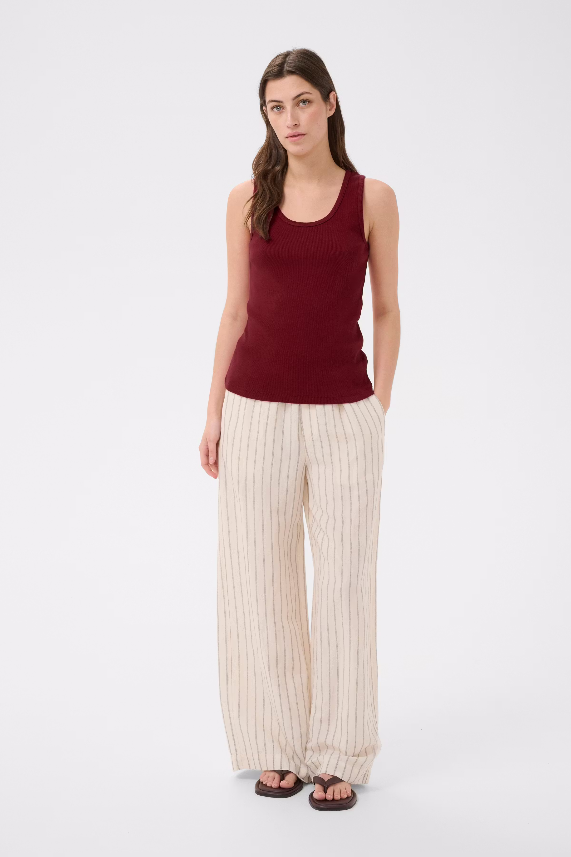RoselynPW Top LOOKBOOK FRONT 30310590-191530
