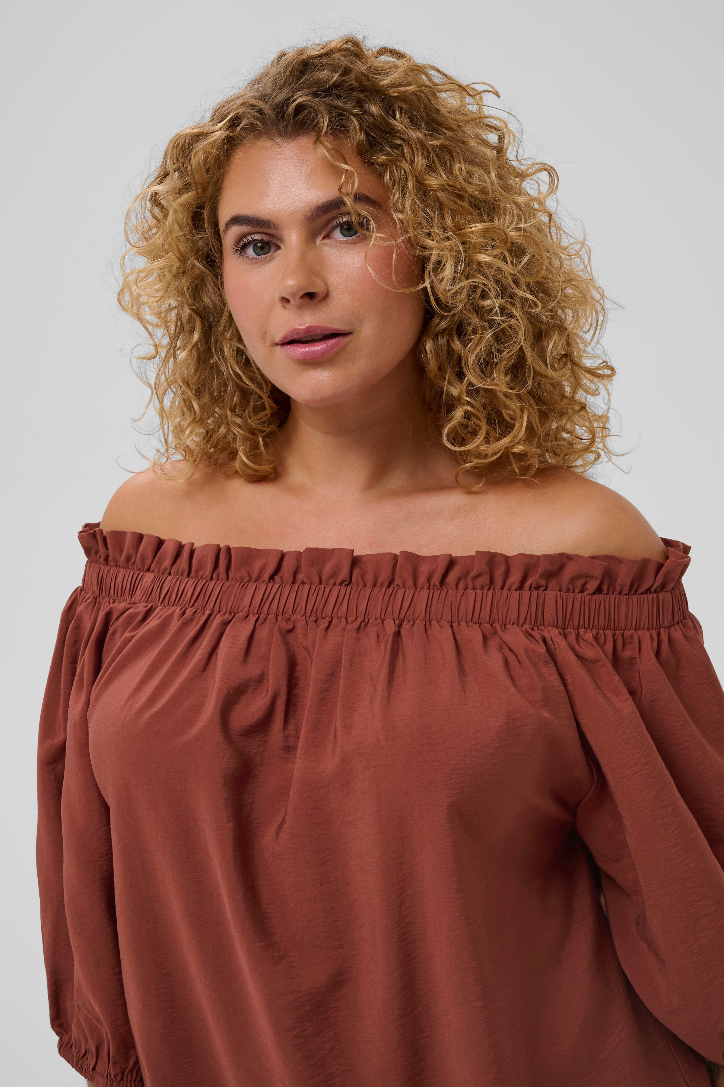 KCneela Blouse LOOKBOOK DETAIL 10584167-191334