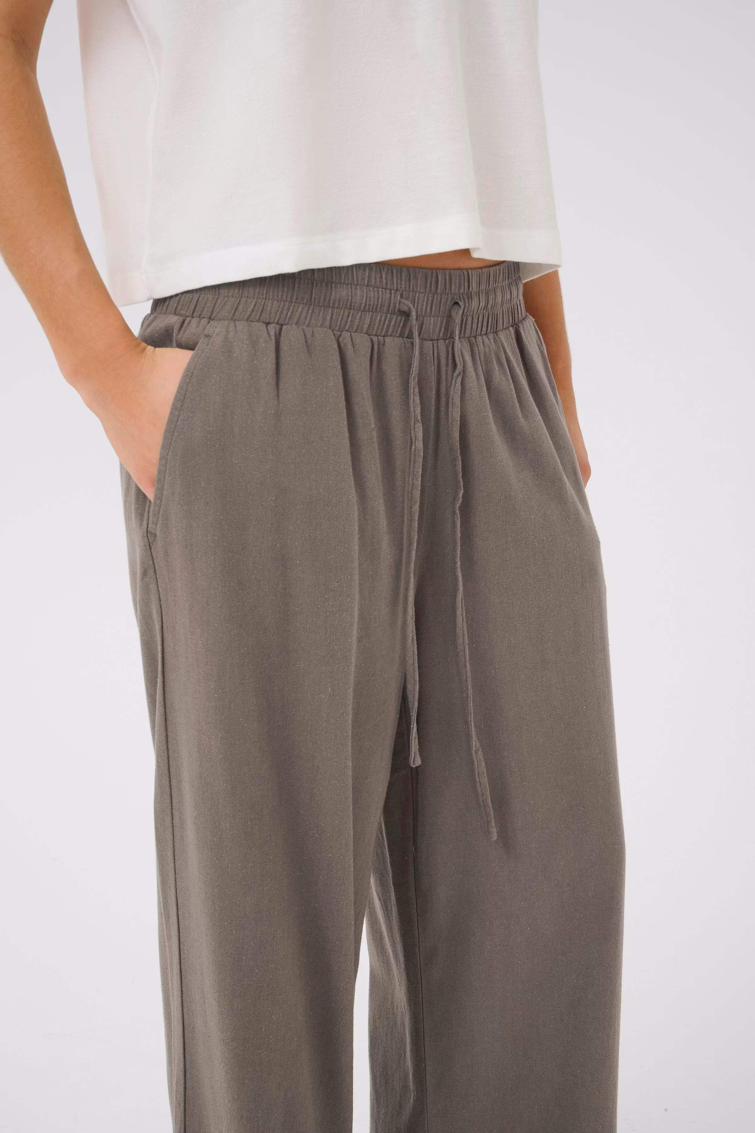 DiasMW Linen Trousers LOOKBOOK DETAIL 10704701-181112