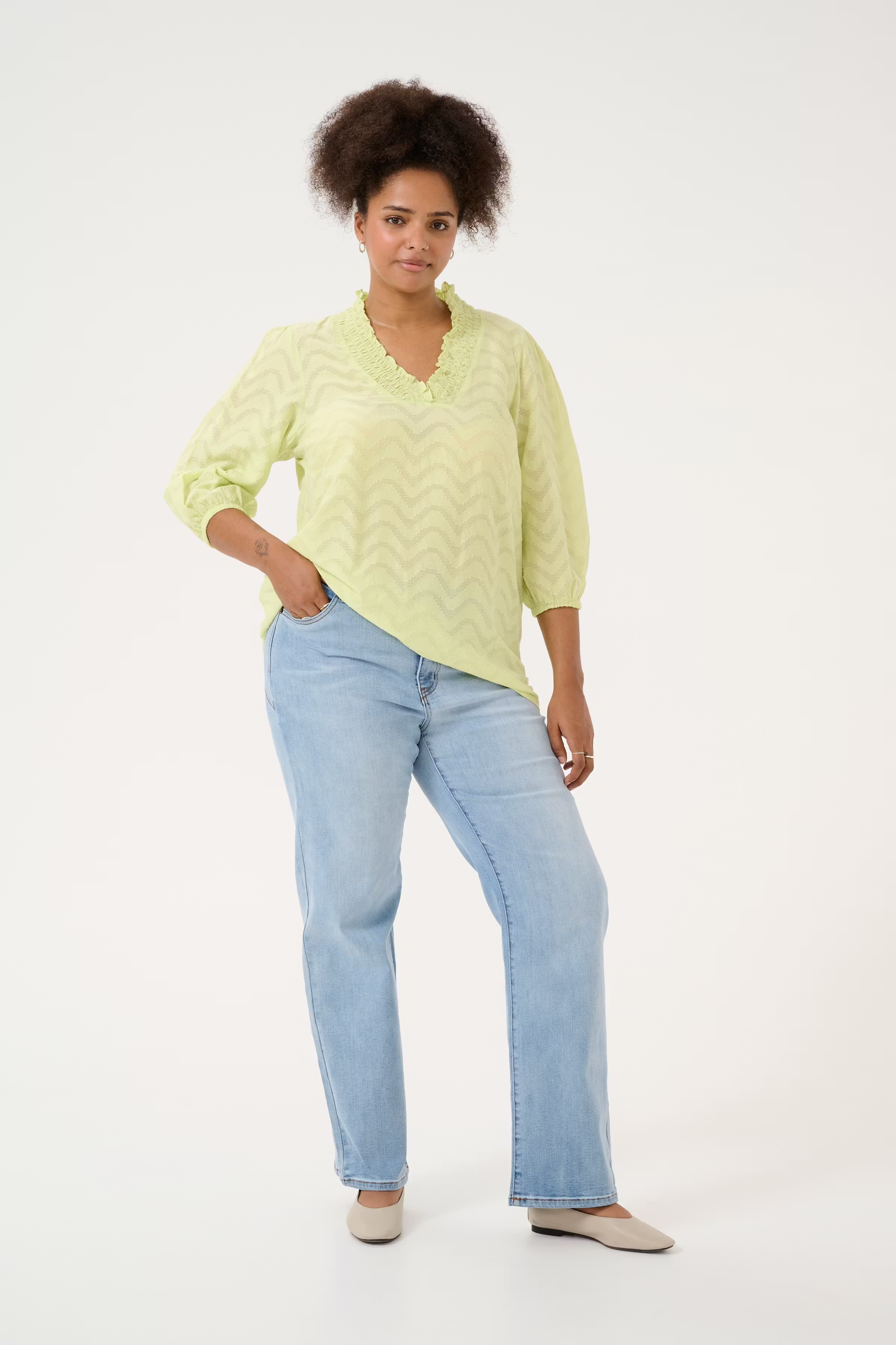 KCvitana Blouse LOOKBOOK FRONT 10583036-130324