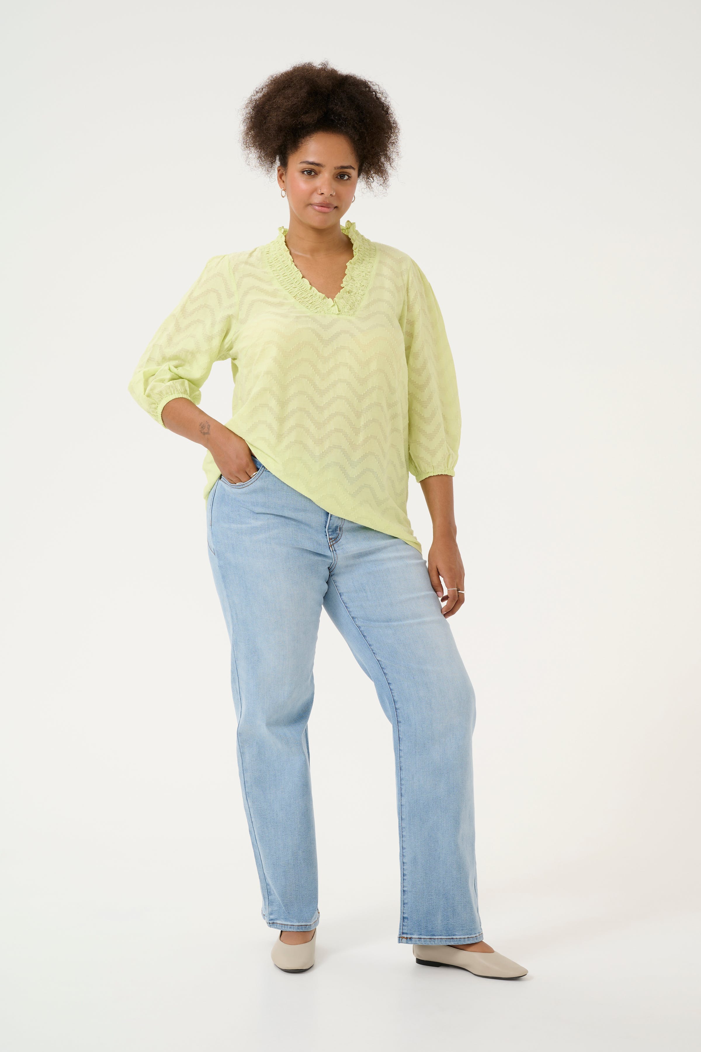 KCvitana Blouse LOOKBOOK FRONT 10583036-130324