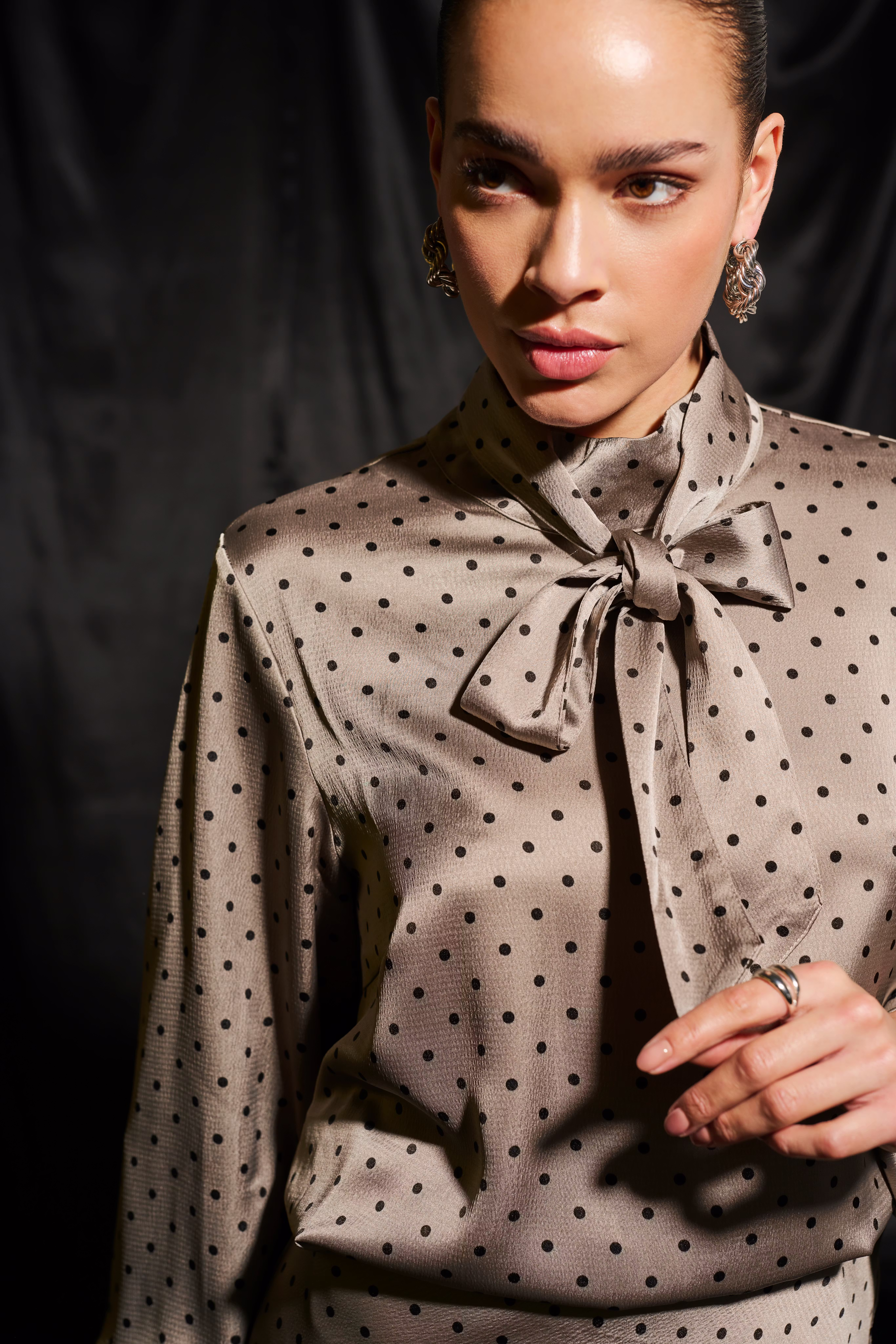 KAdonna Bluse LOCATION NONE 10509245-106645