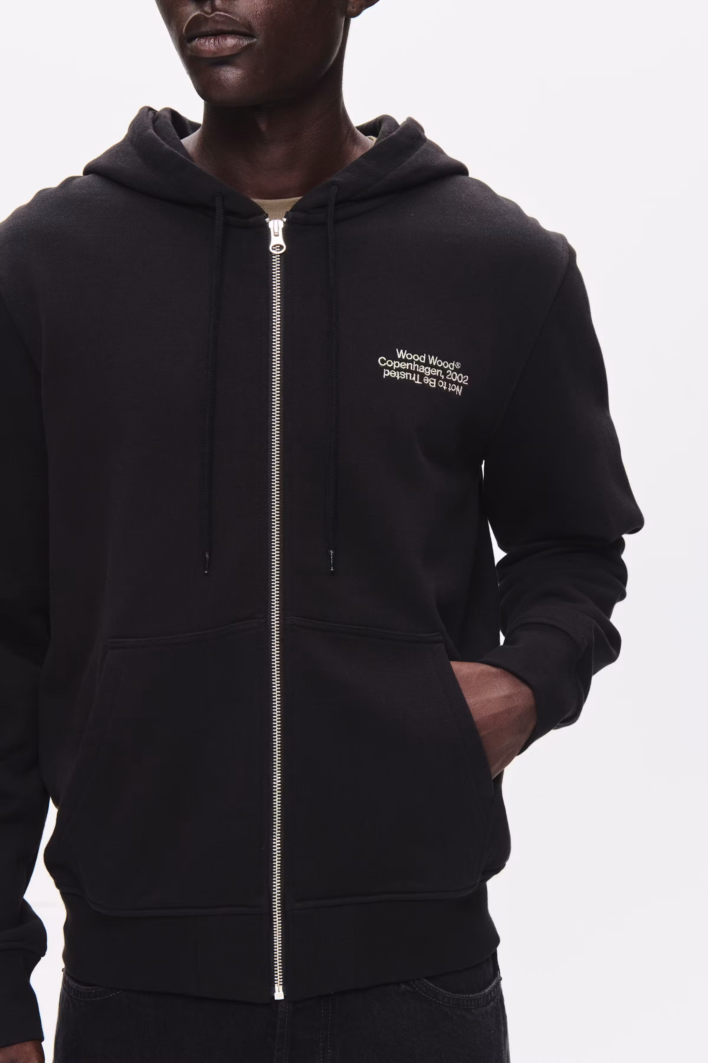 WWIan Sweatshirt LOOKBOOK DETAIL 30252263-303700