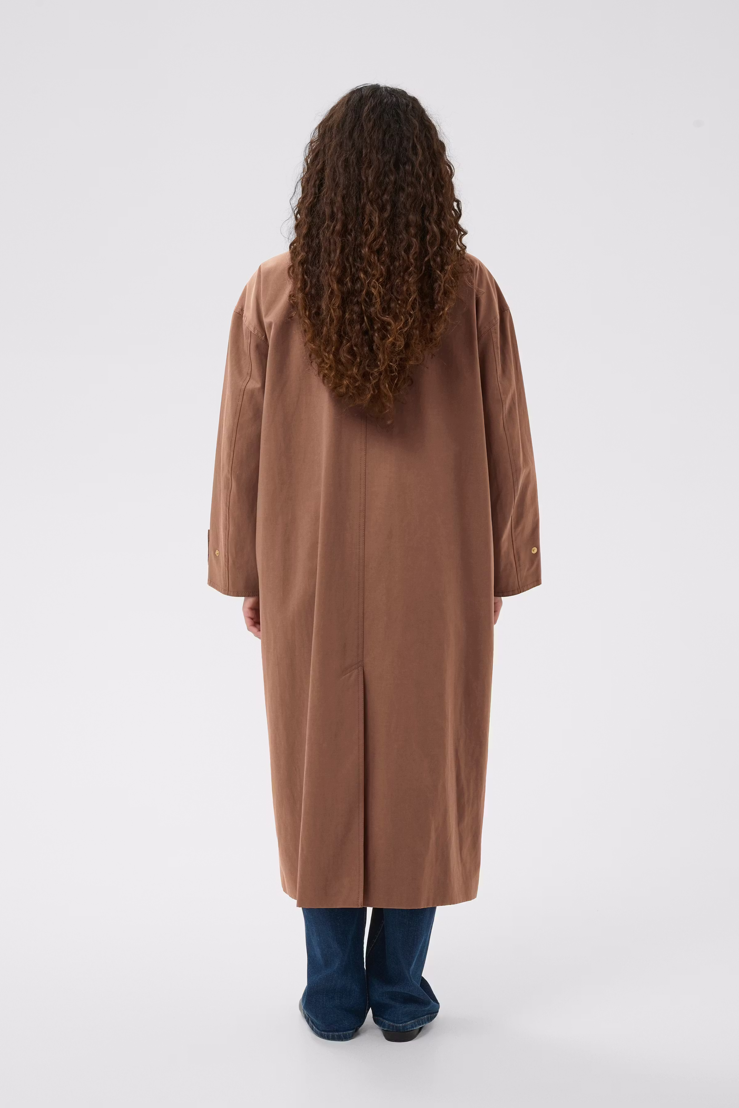 GRACELYNNIW Mantel LOOKBOOK BACK 30112271-181314
