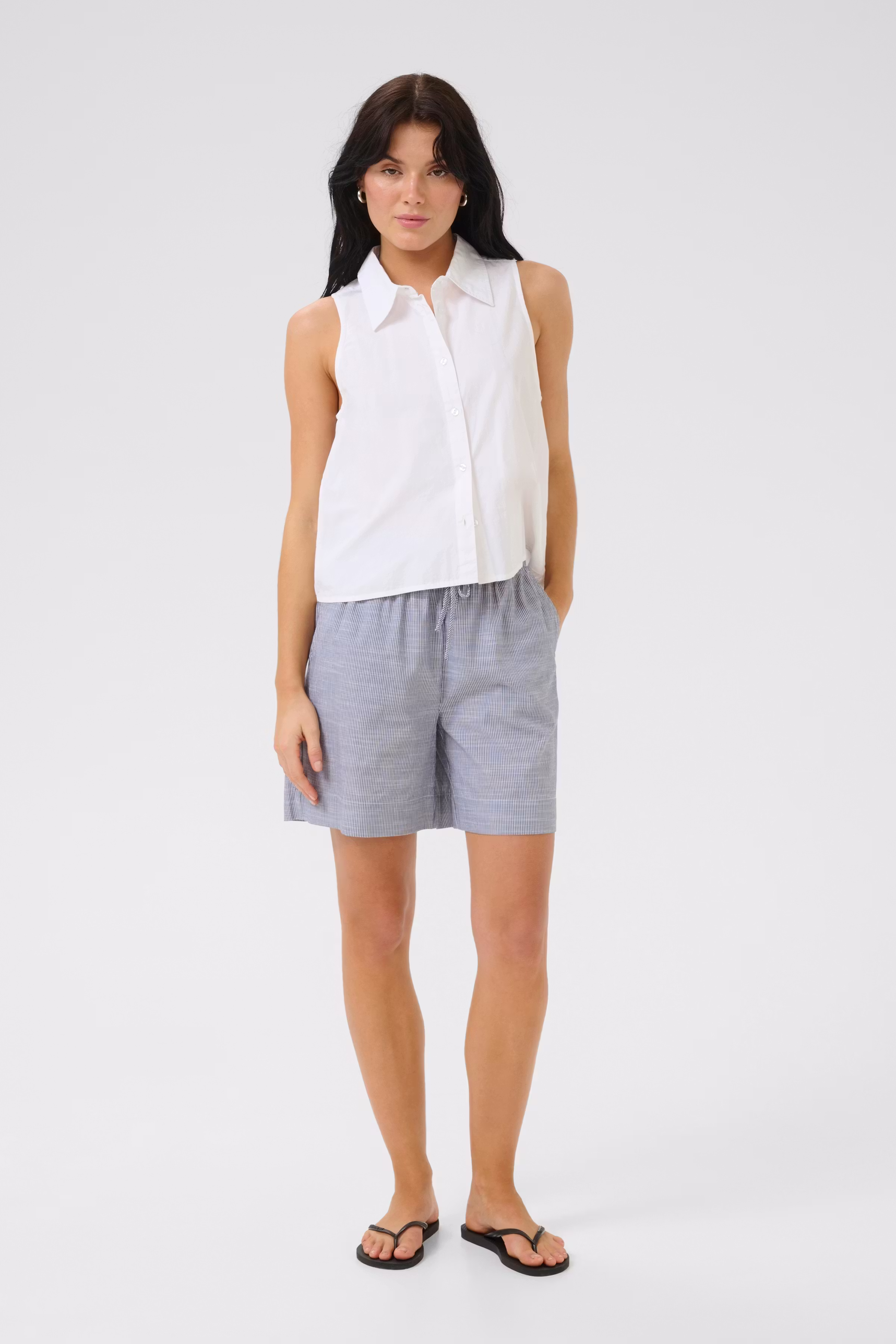 SkyeMW Shorts LOOKBOOK FRONT 10704711-107529