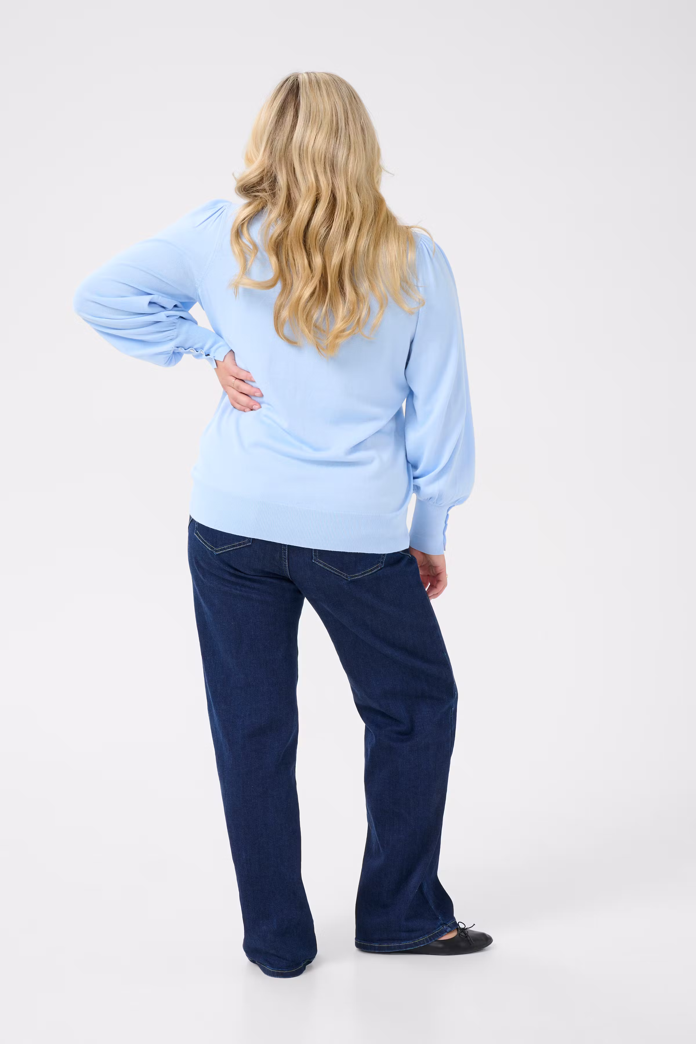 KClizzy Pullover LOOKBOOK BACK 10582915-154031