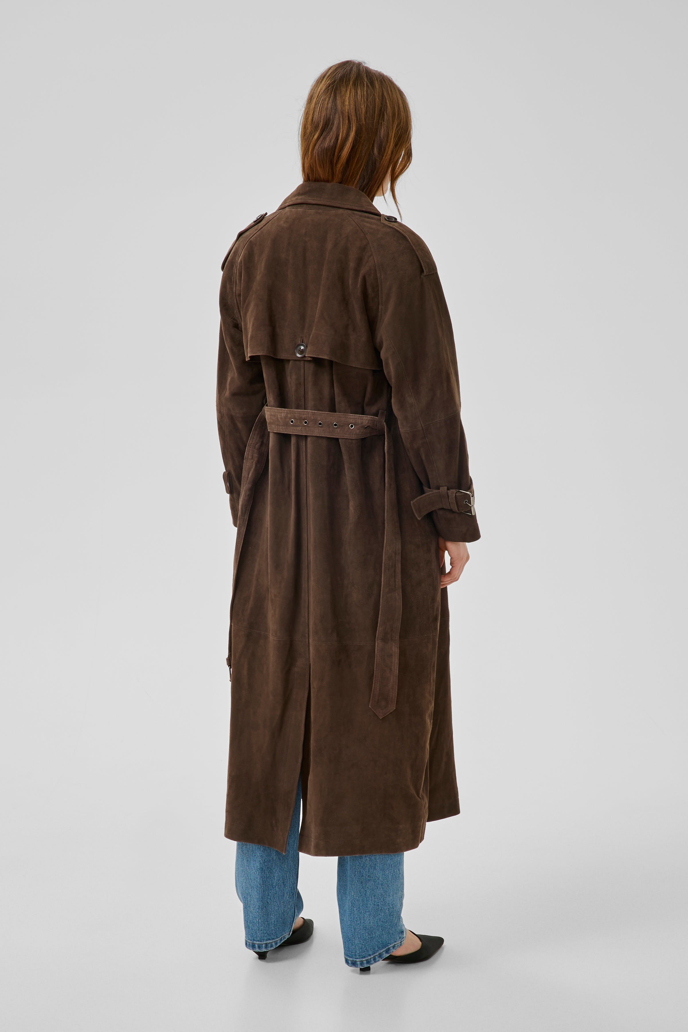 TaraMW Suède trenchcoat LOOKBOOK BACK 10704830-190840