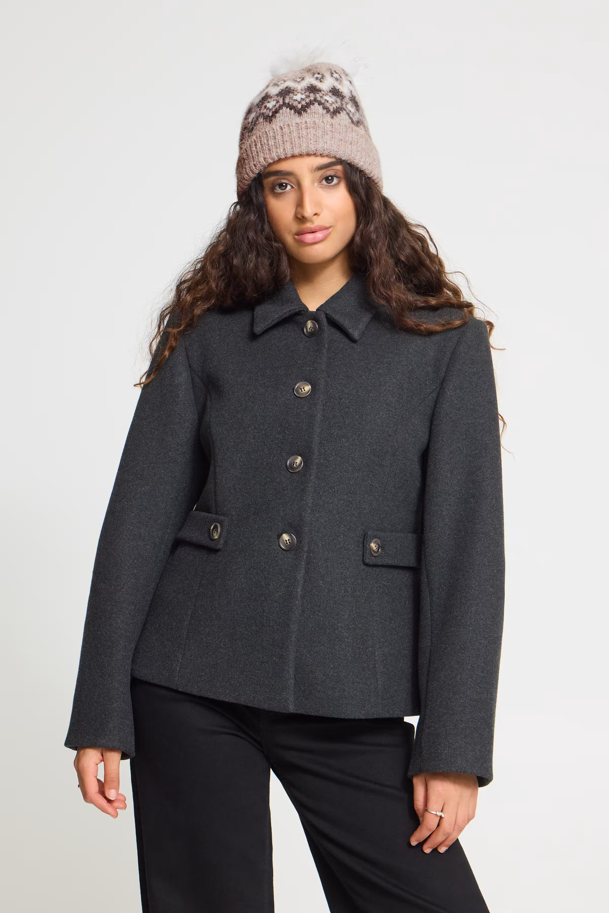 IALIV Hut LOOKBOOK FRONT 20126538-181029