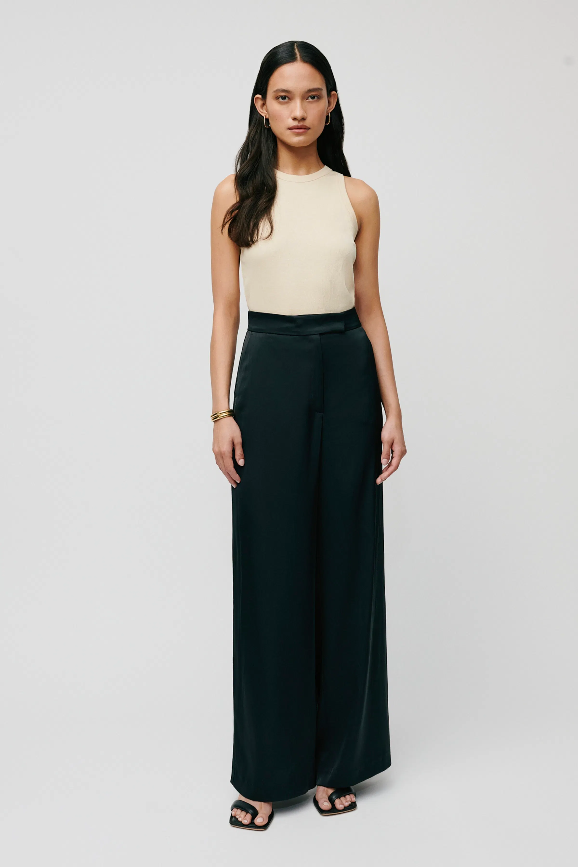 IOKlara Top LOOKBOOK FRONT 30600545-YE031