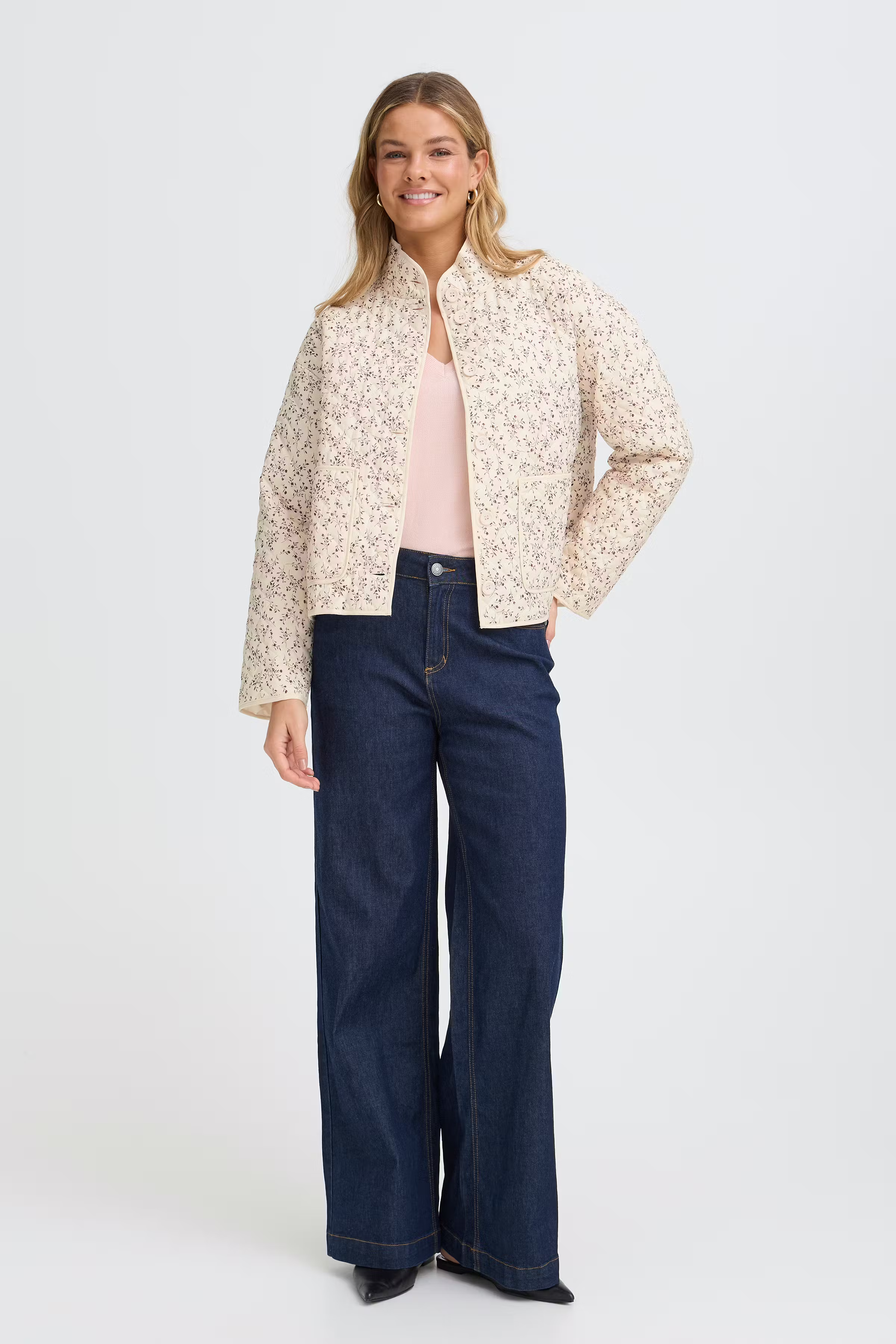 FRCLAUDINE Casual jakke LOOKBOOK FRONT 20617085-900007518