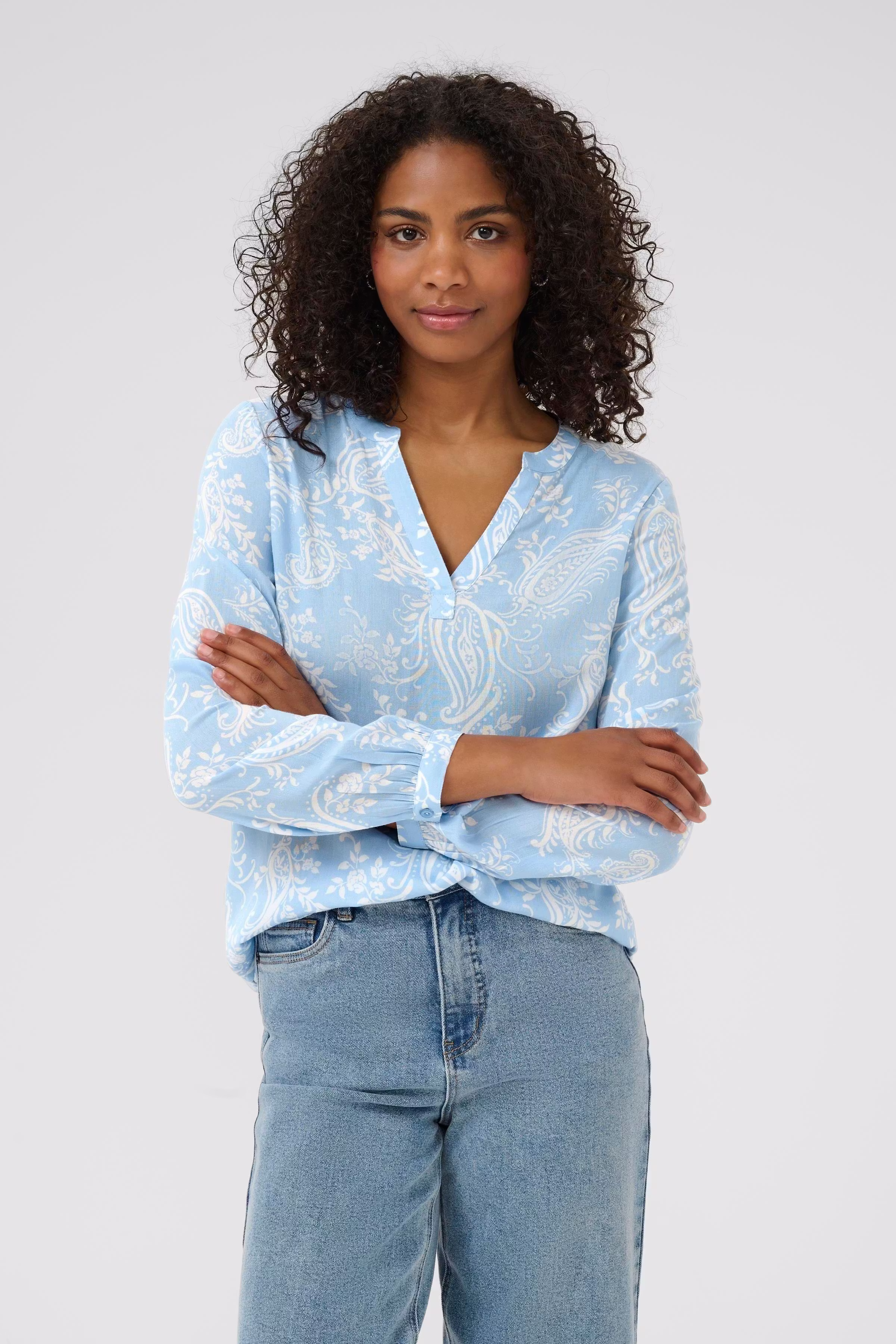 KAbeathe Blouse LOOKBOOK FRONT 10508895-107907