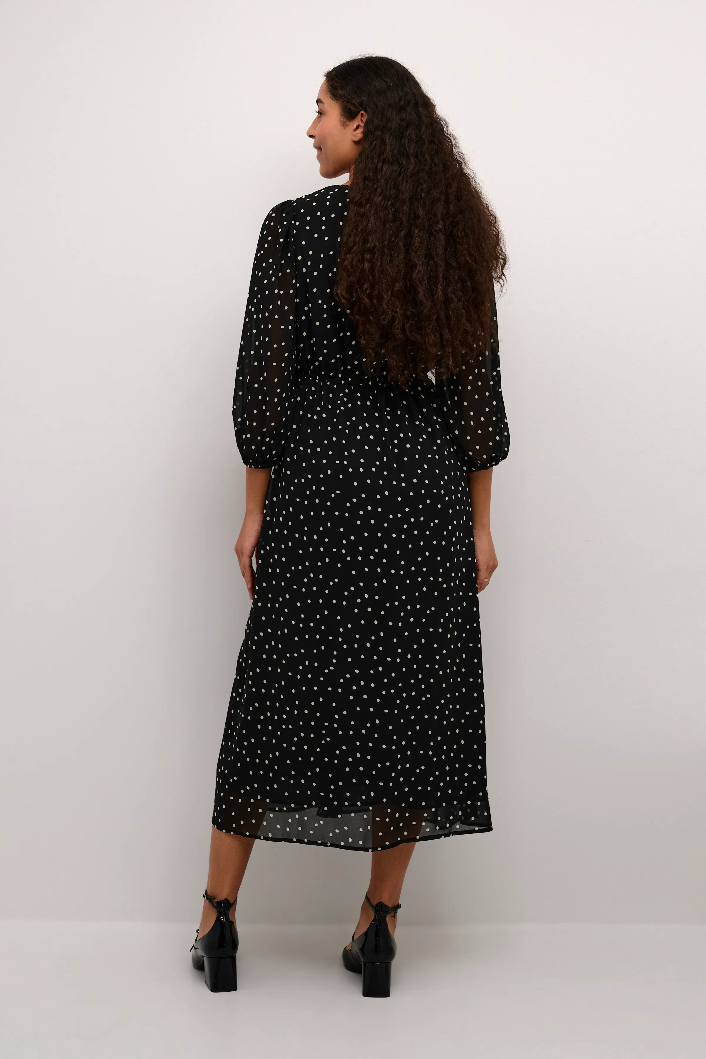 KAsally Kjole LOOKBOOK BACK 10508979-106287