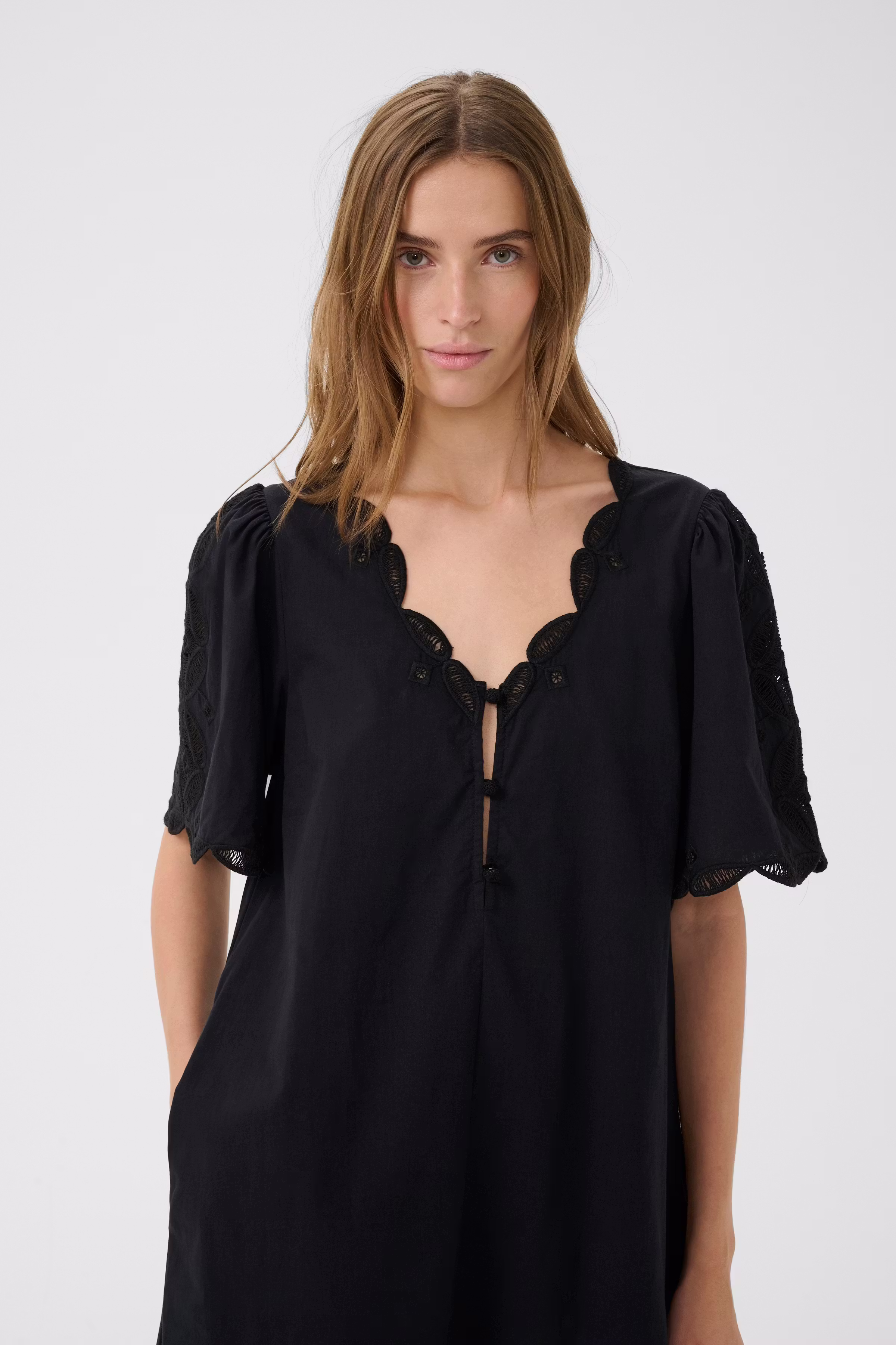 KBErlinda Dress LOOKBOOK FRONT 10105912-194008