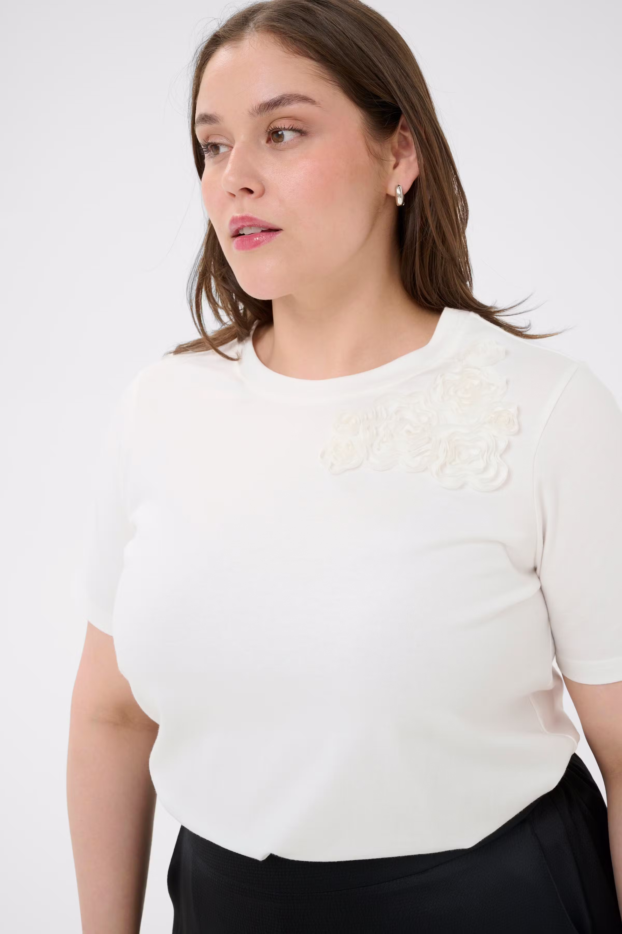 KClucie T-shirt LOOKBOOK DETAIL 10584025-110602