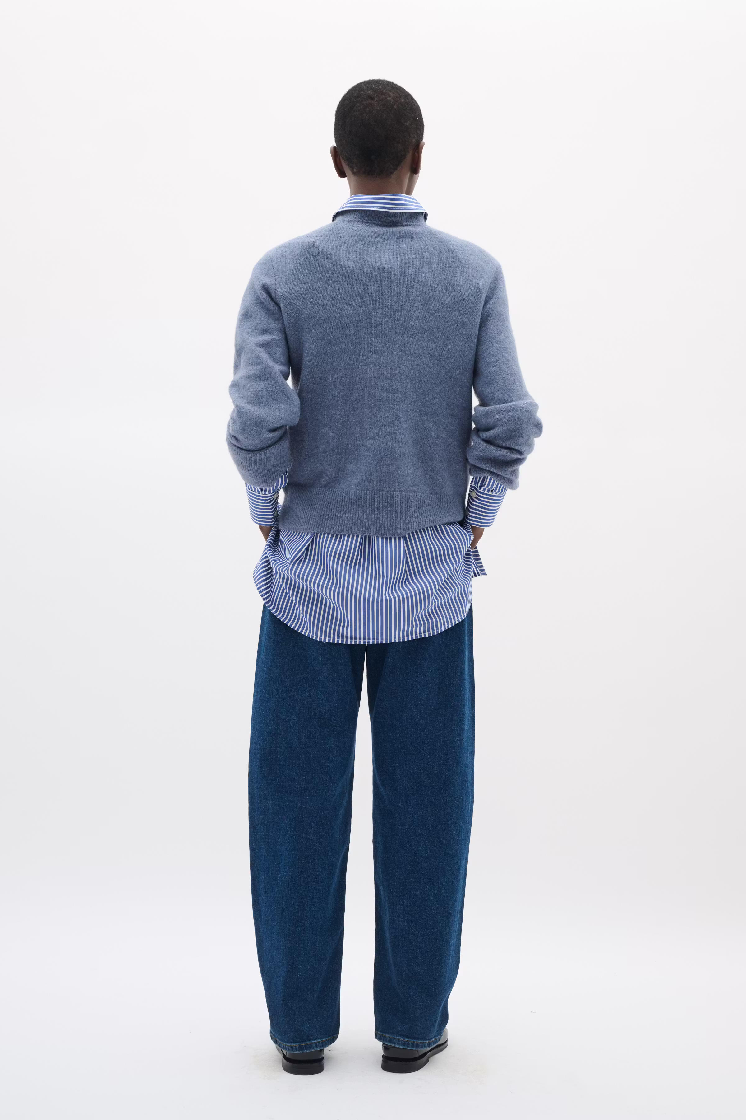 GuniIW Pullover LOOKBOOK BACK 30111022-173912