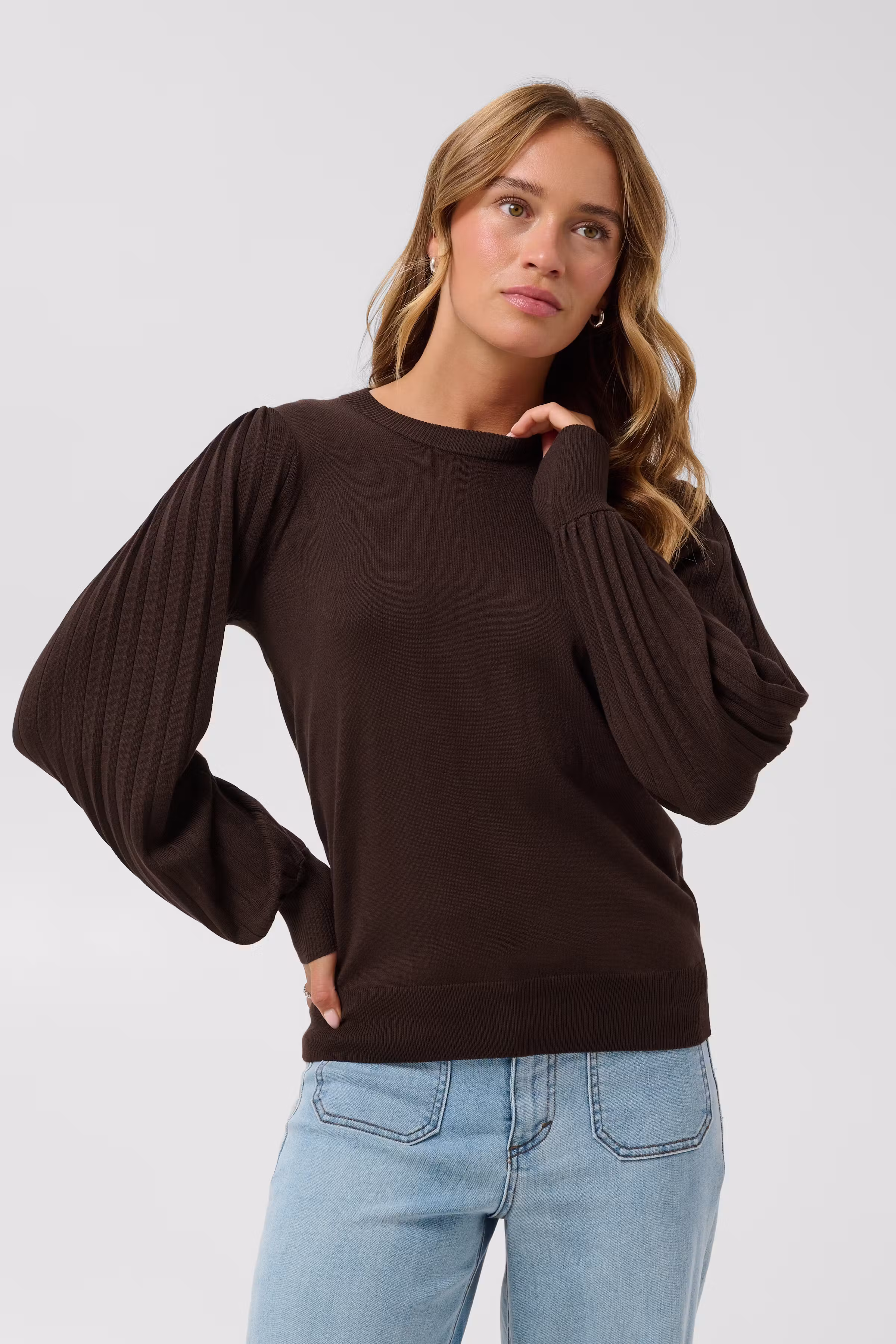 KAlone Pullover LOOKBOOK FRONT 10507905-190915
