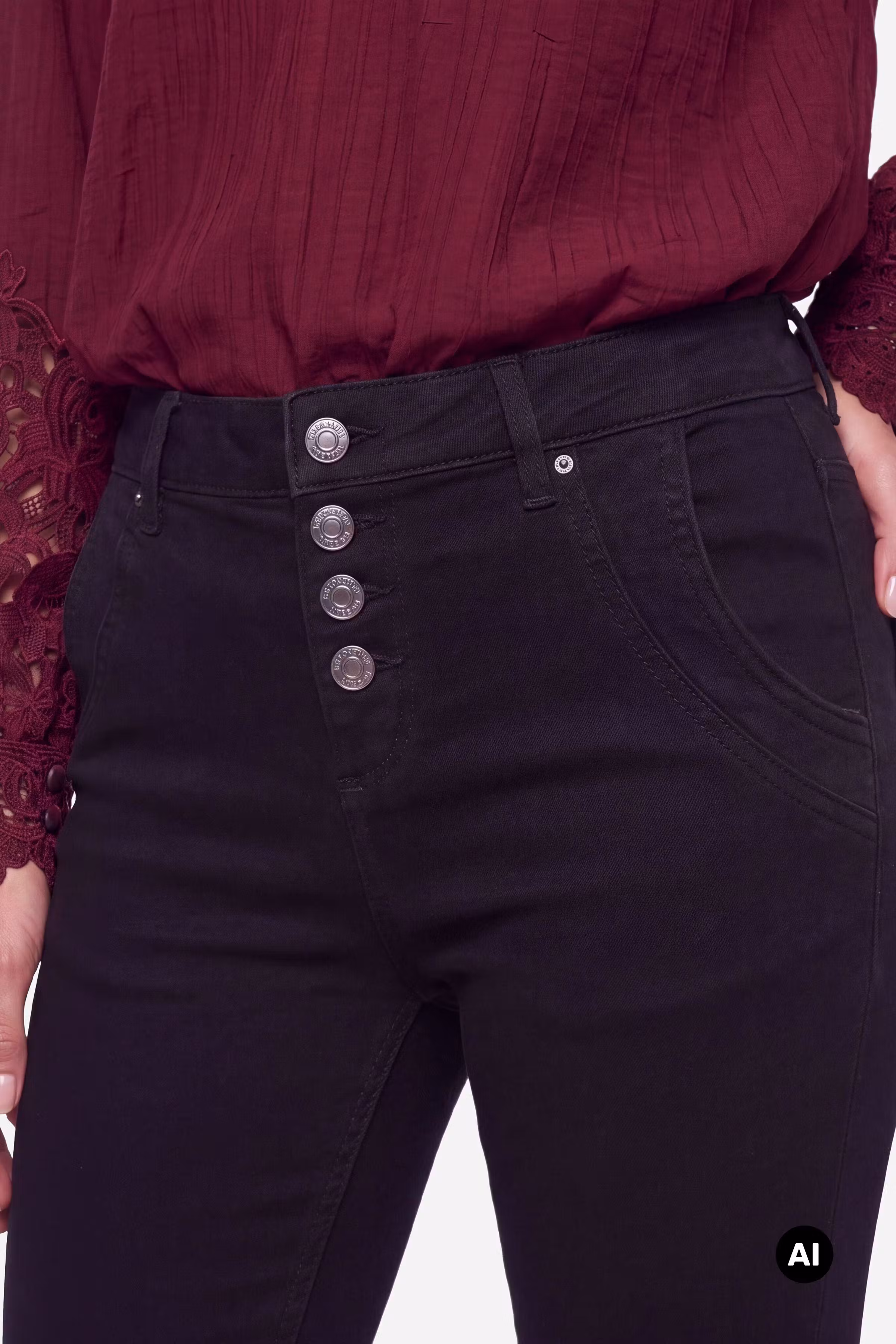CRSandy Jeans LOOKBOOK FRONT 10610602-101402