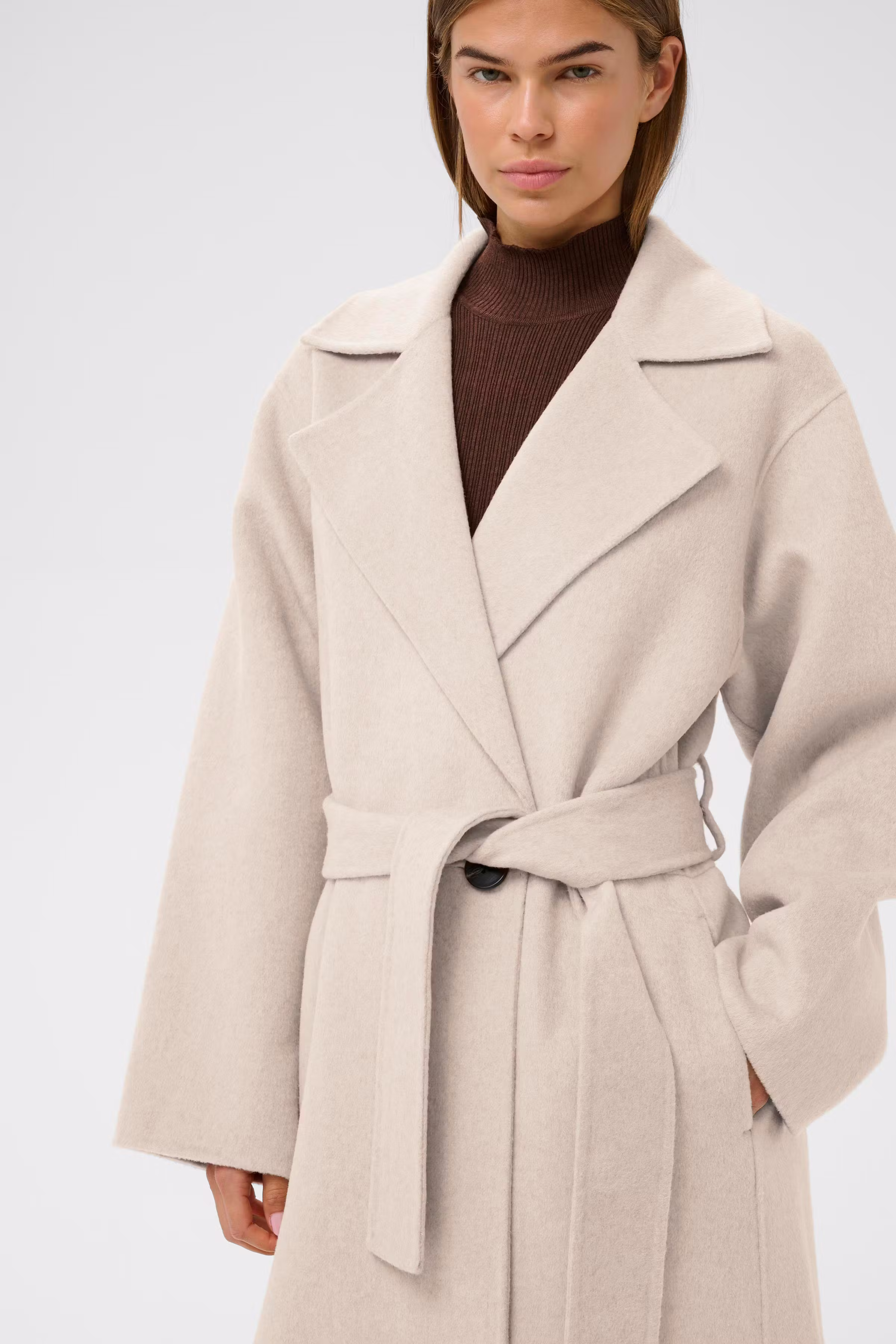 YillaIW Mantel LOOKBOOK DETAIL 30110608-300002