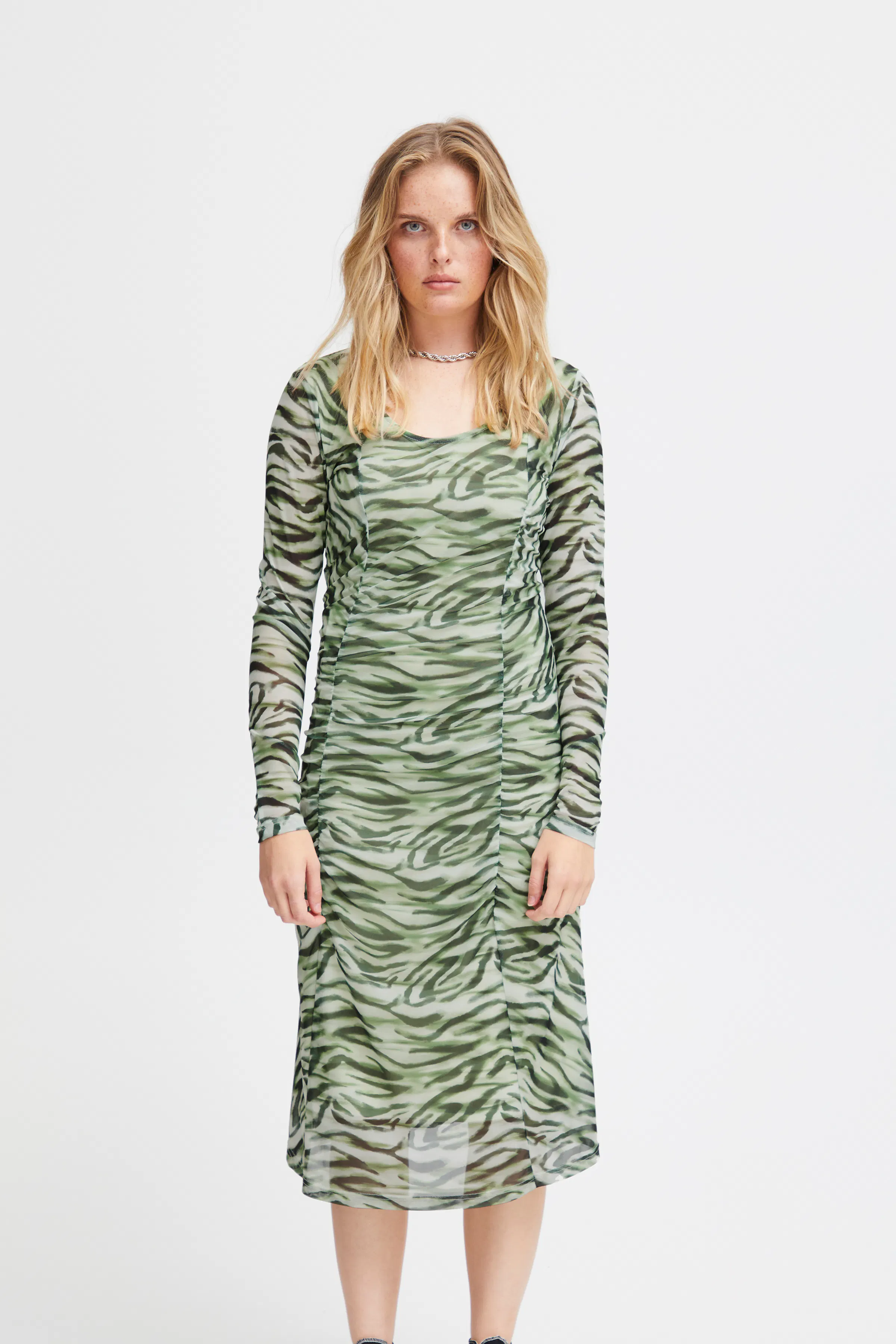 IHISTA Kjole LOOKBOOK FRONT 20120321-202750