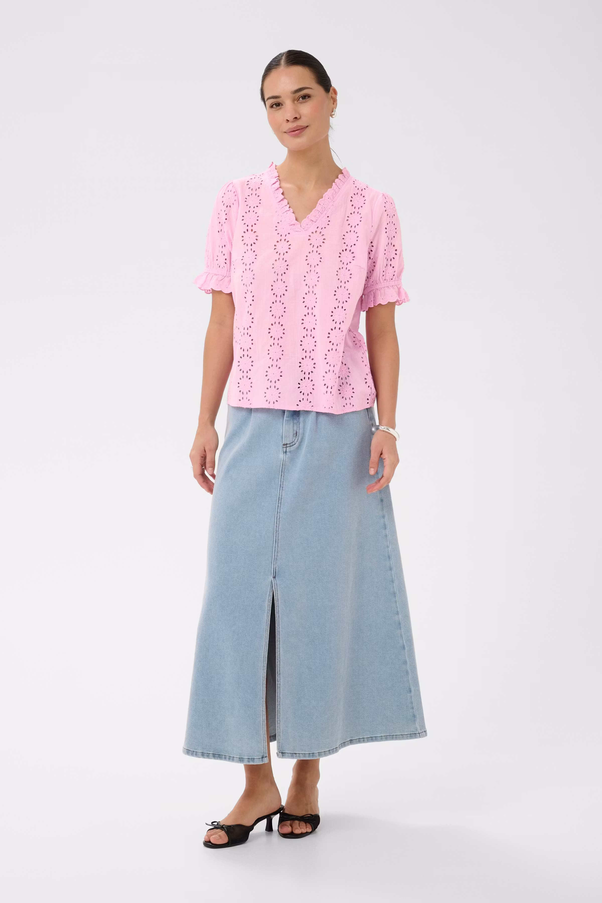 KAdona Blouse LOOKBOOK FRONT 10511446-152218