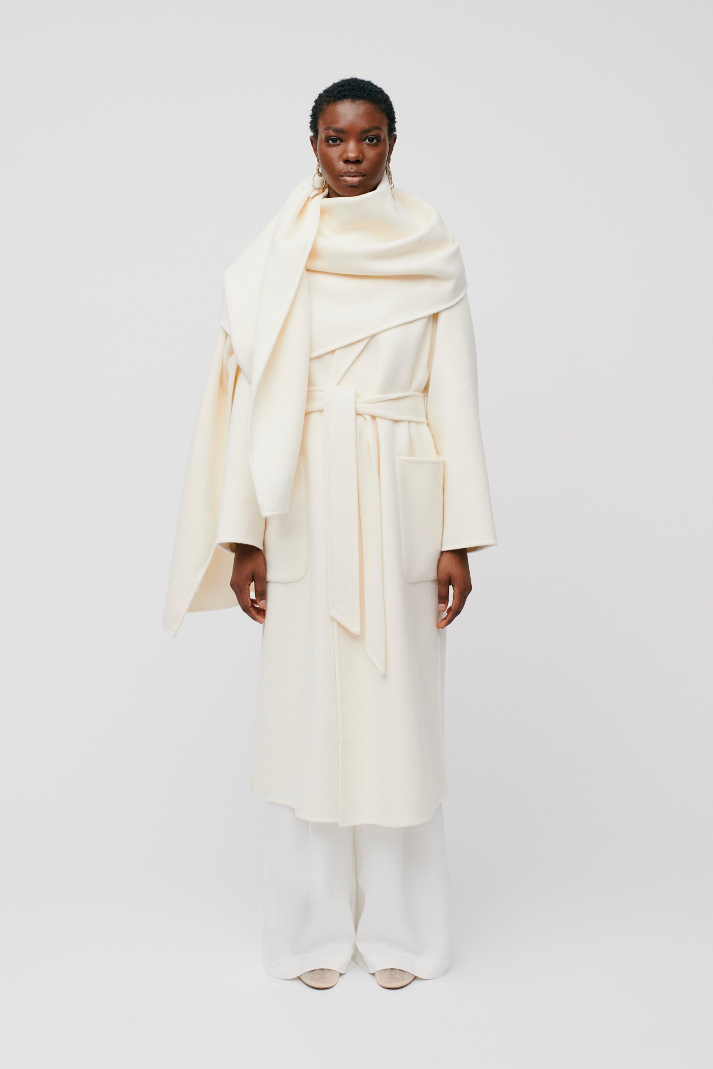 AMY SCHAL LOOKBOOK FRONT 30600775-WH015