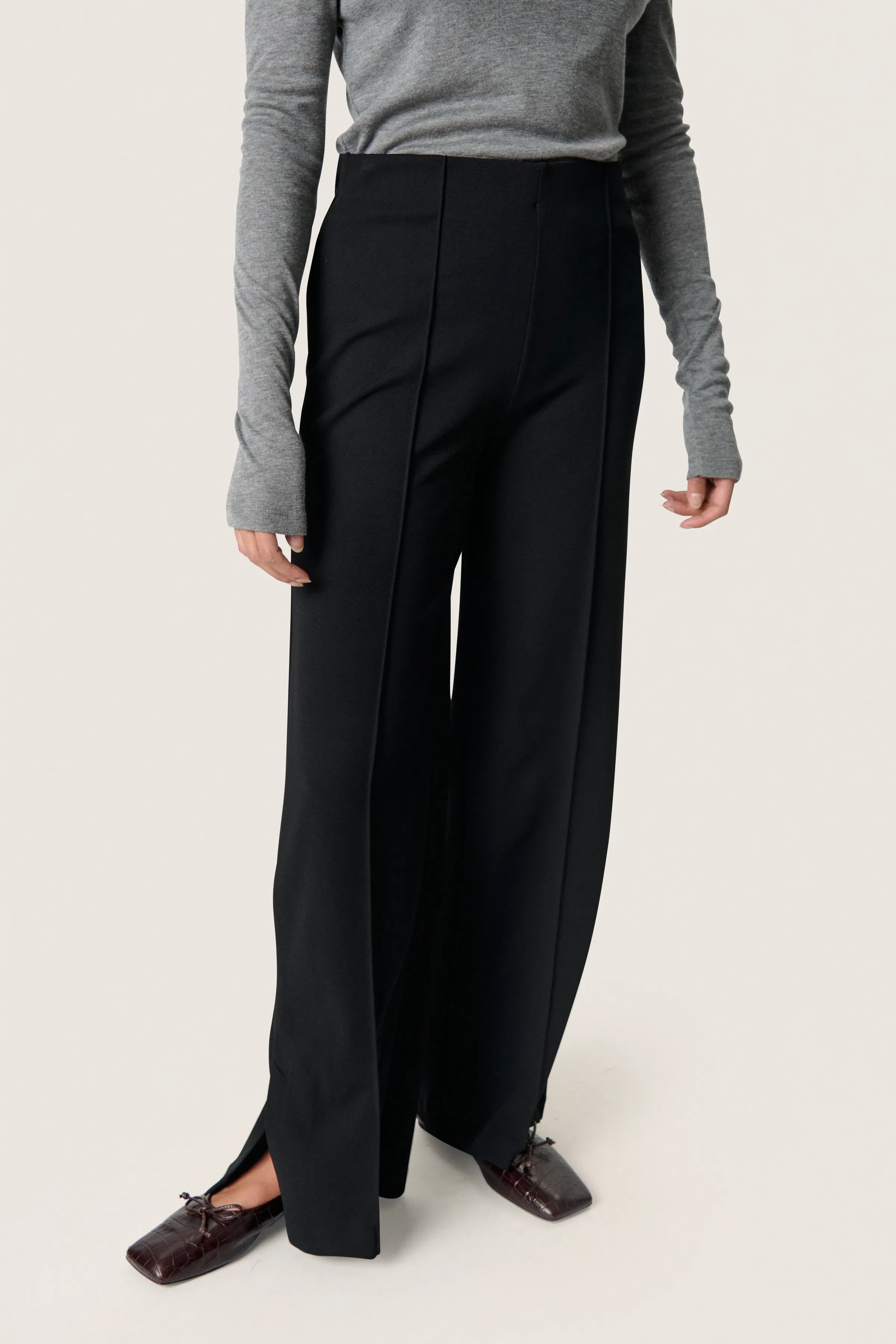 SLBea Bukser LOOKBOOK FRONT 30407618-194008
