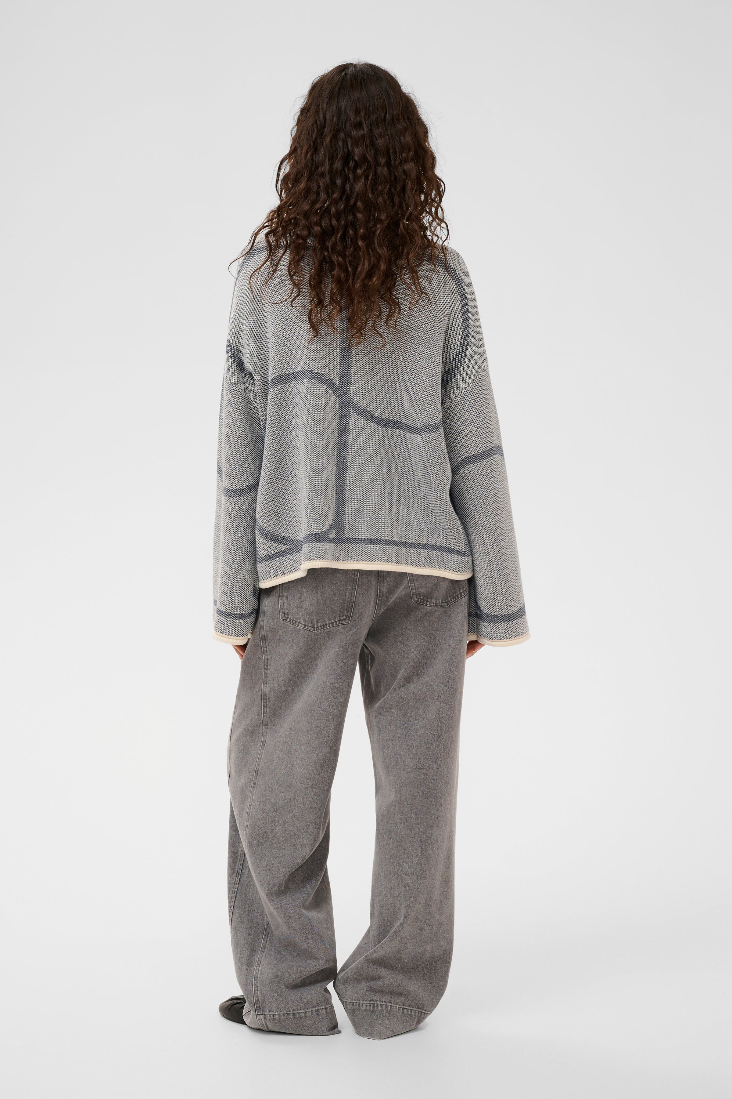SLRava Pullover LOOKBOOK FRONT 30409010-194019