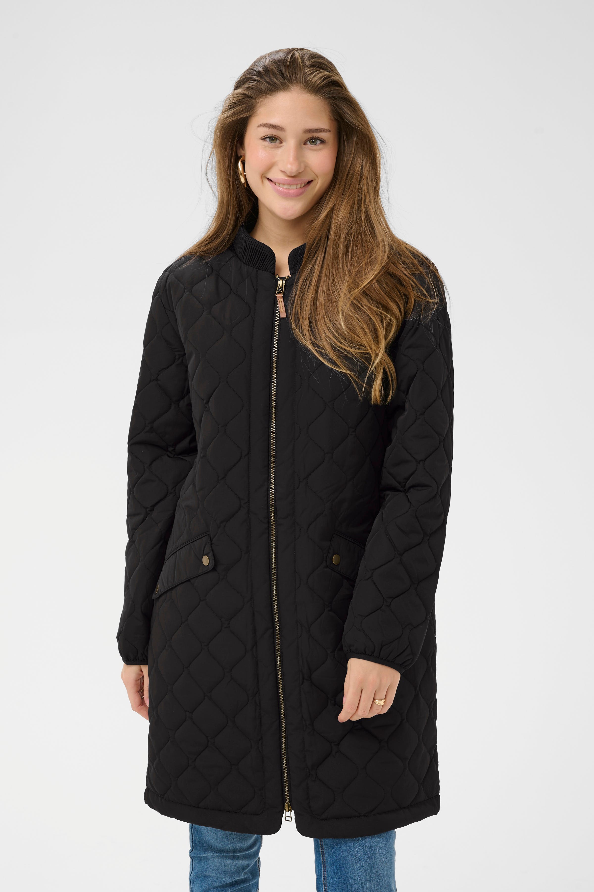 ArwenCR Outerwear LOOKBOOK FRONT 10606580-100120