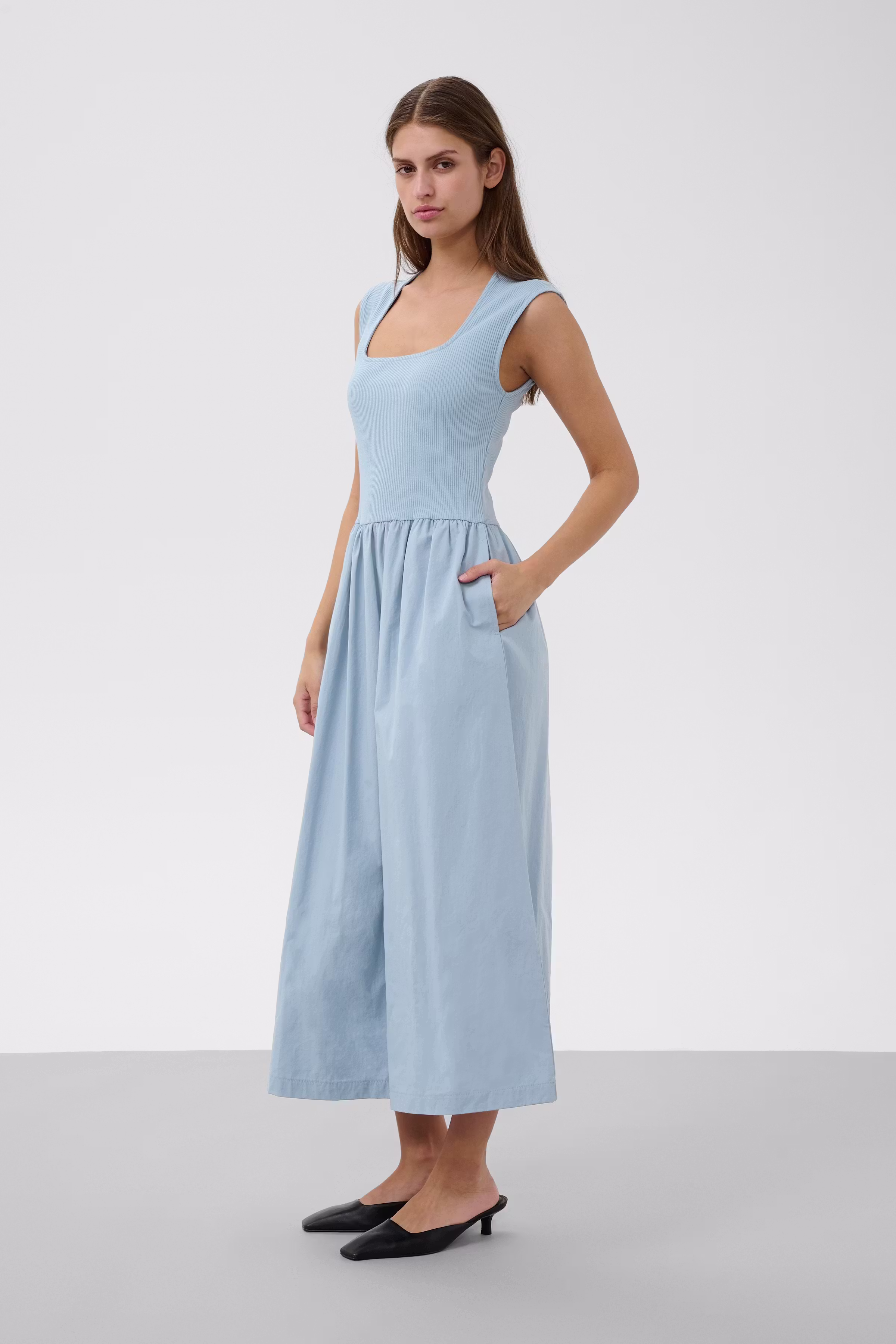 SLSimone Kjole LOOKBOOK FRONT 30407490-164013