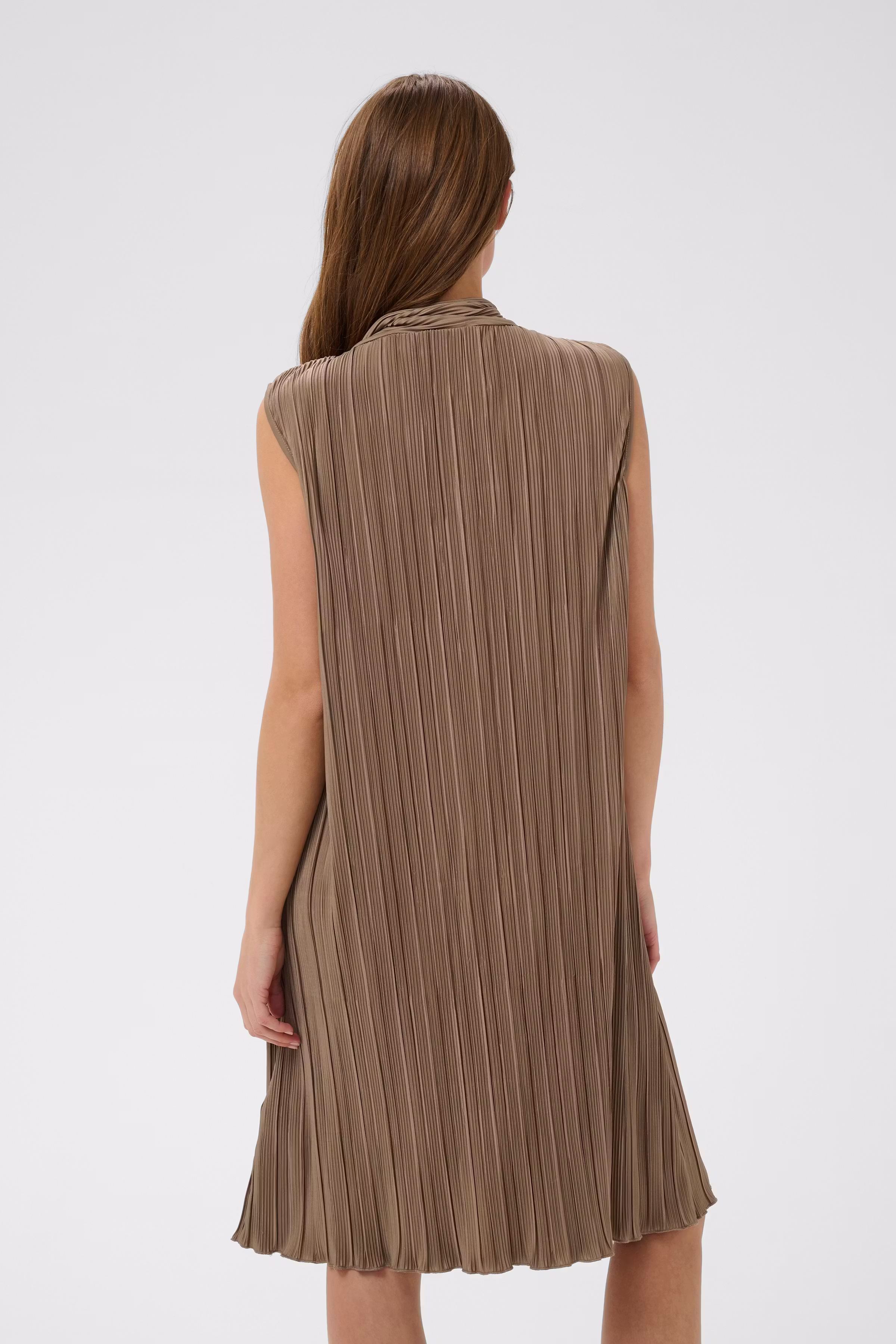 ZuniSZ LOOKBOOK BACK 30515517-171410