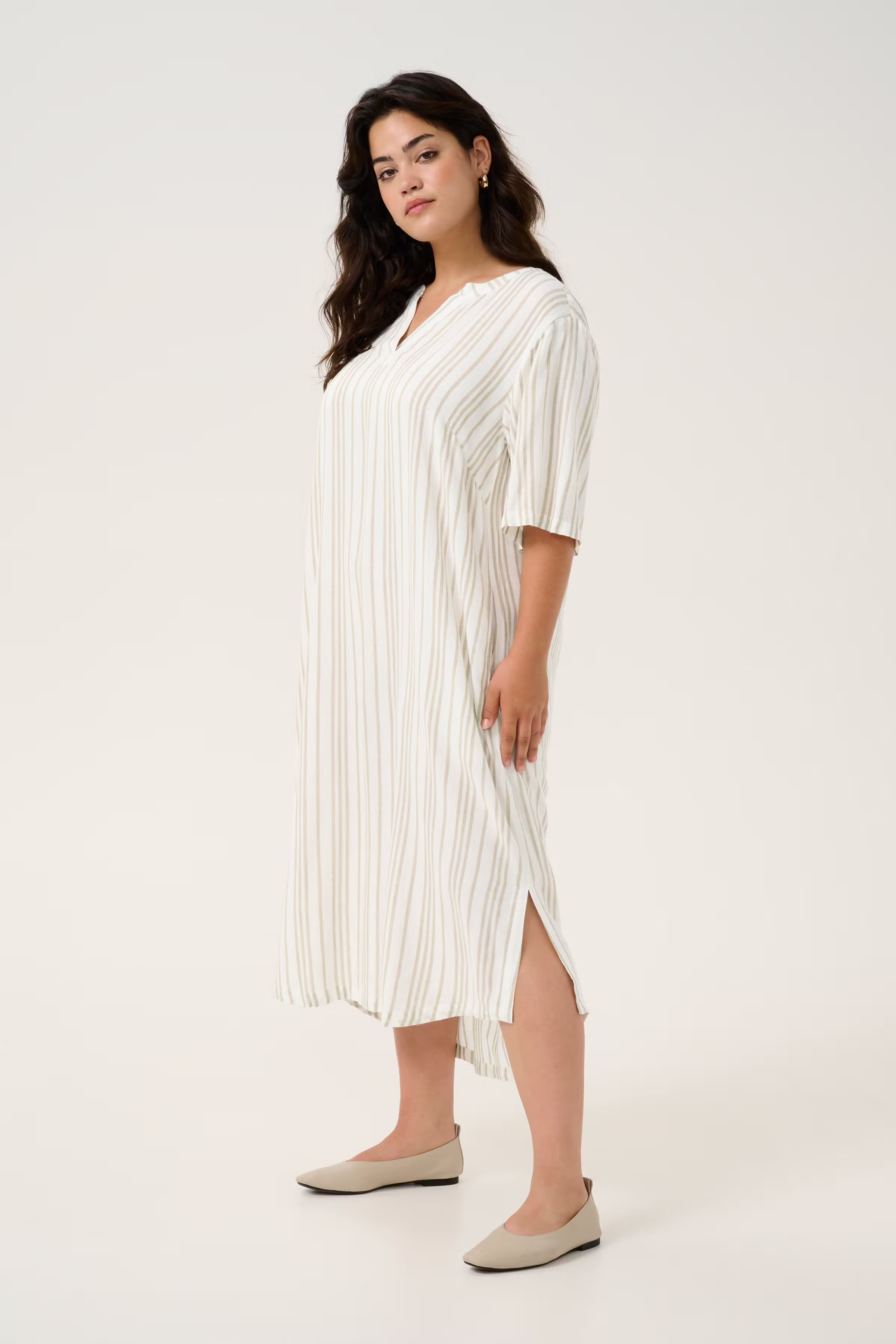 KCmille Linen dress LOOKBOOK FRONT 10582218-107125