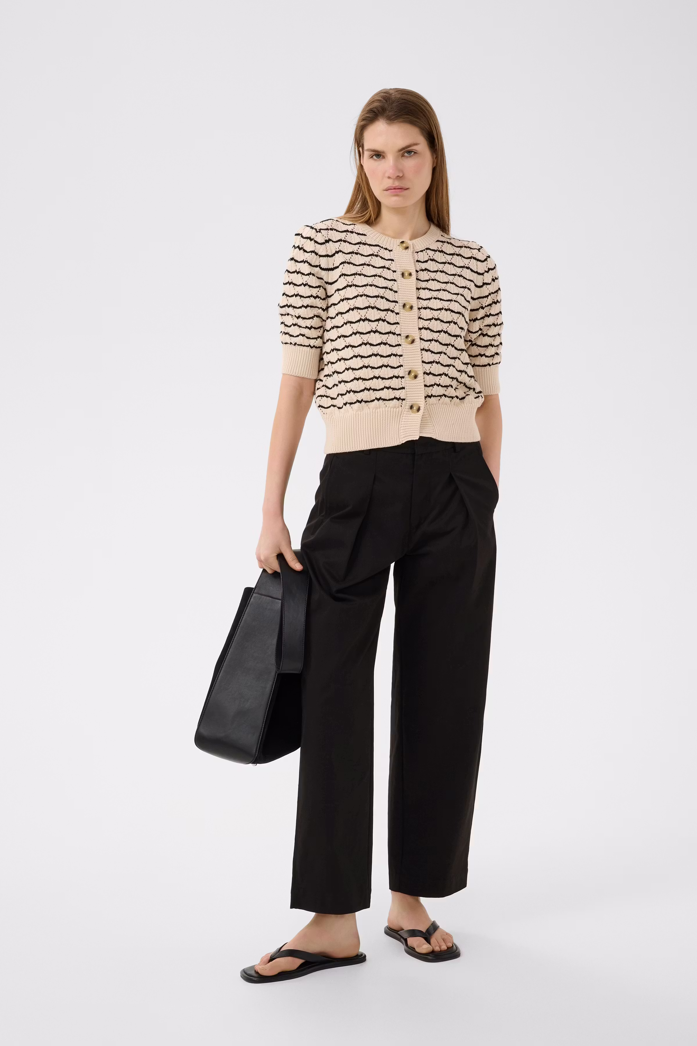 BalettaIW Cardigan LOOKBOOK FRONT 30111212-303136