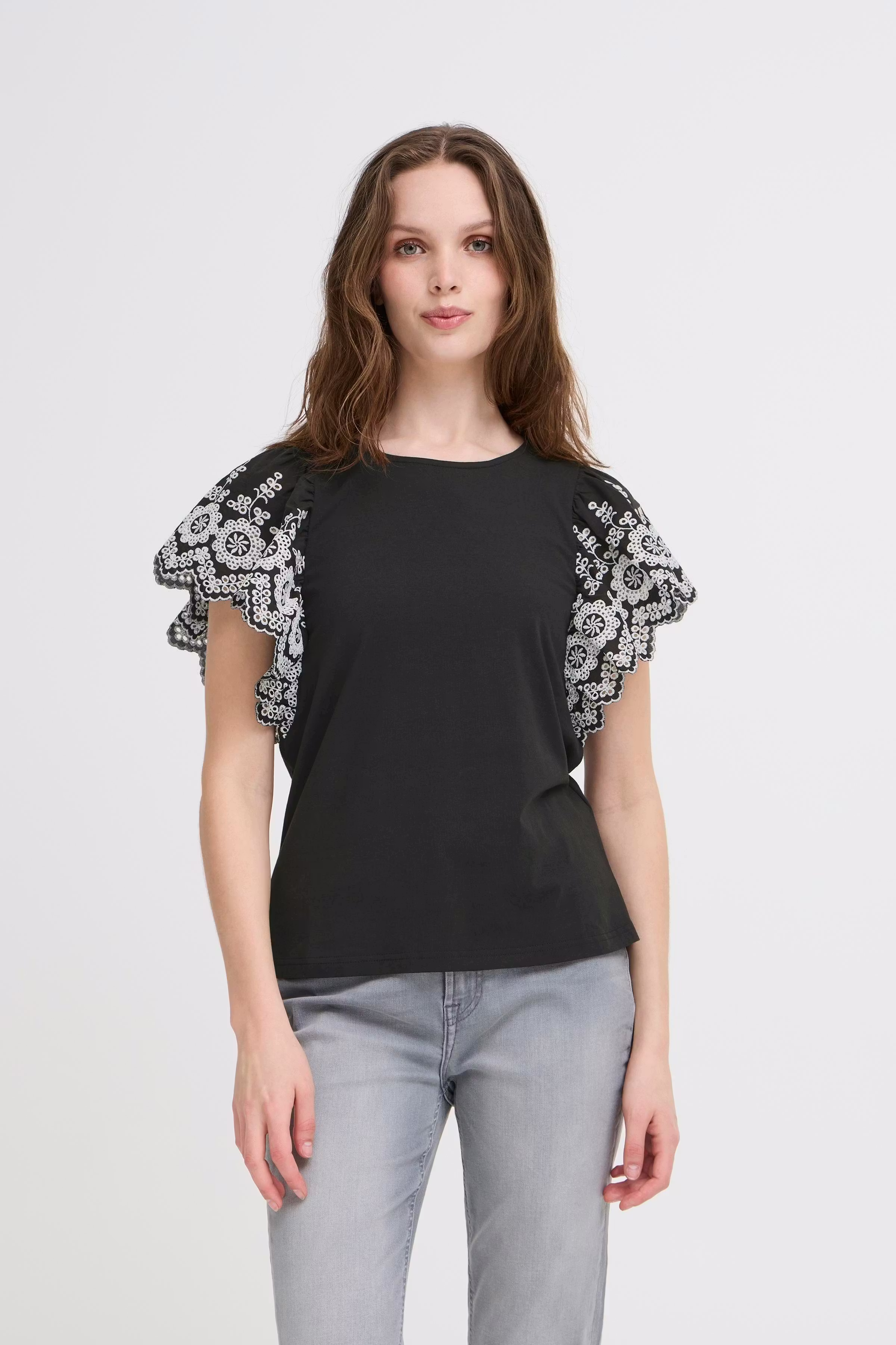 Kortermet LOOKBOOK FRONT 20122821-194008