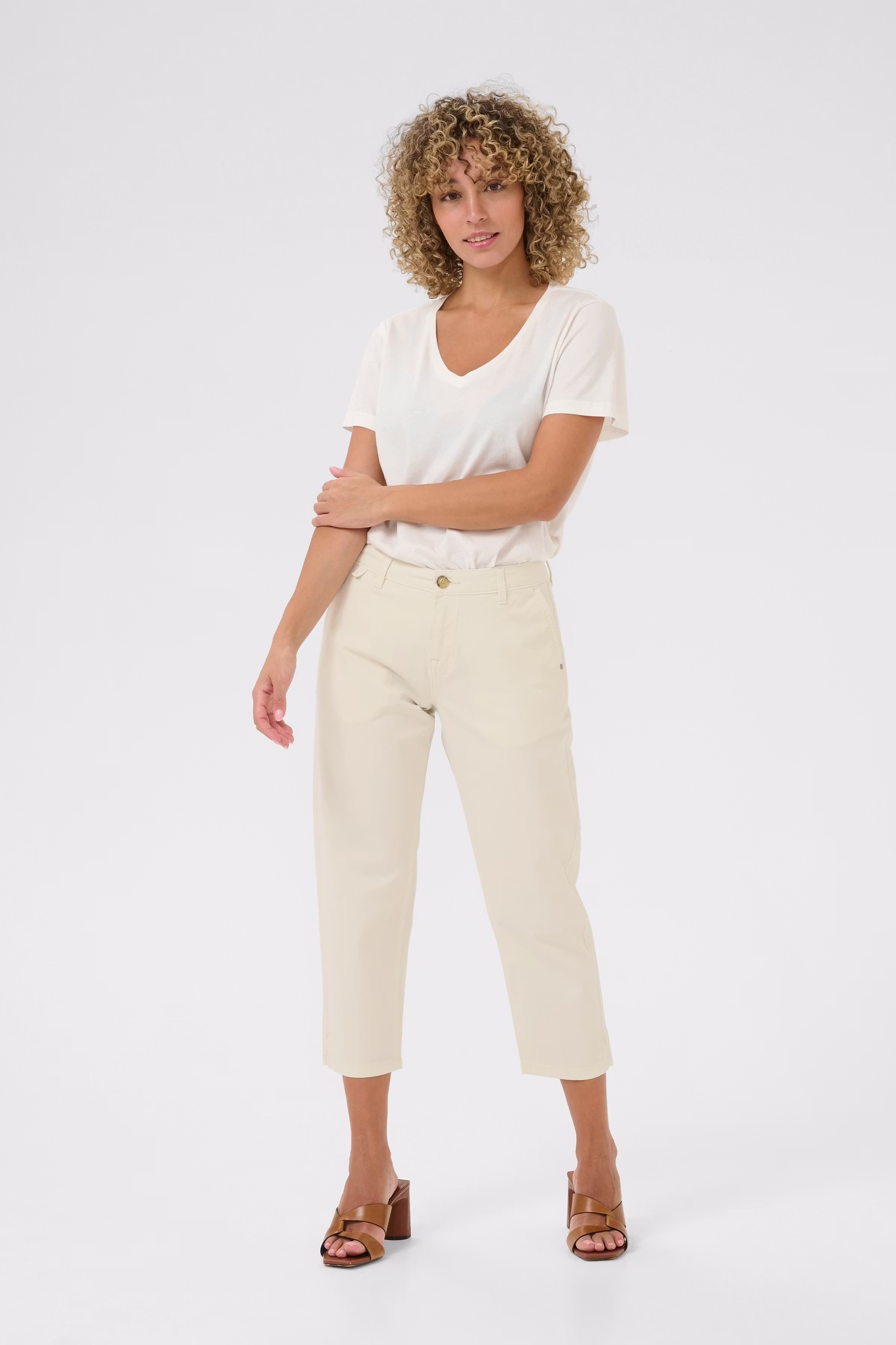 CRBerta Capri pants LOOKBOOK FRONT 10613651-125202