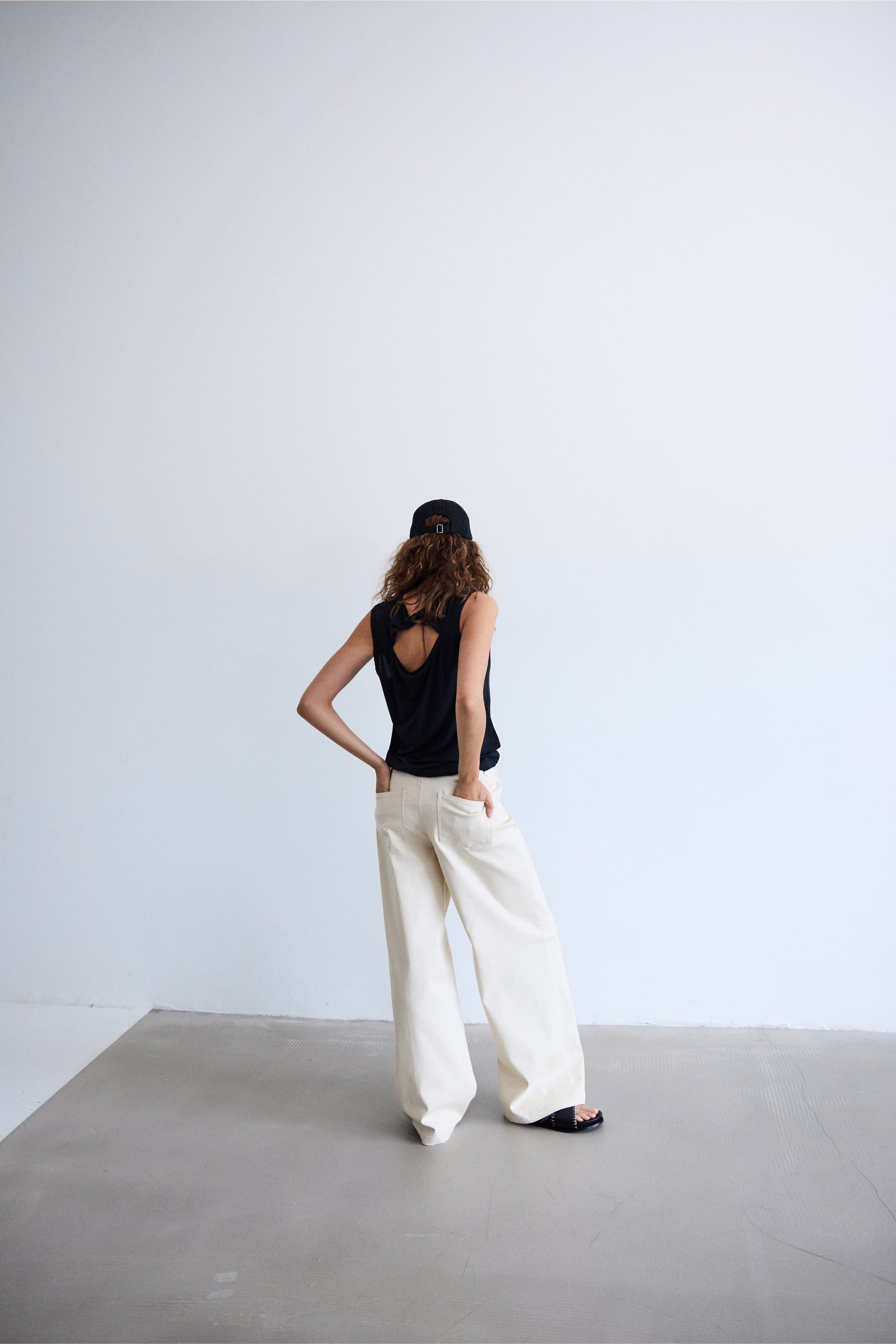 IHCAROLINAS Jeans LOCATION NONE 20122685-130907