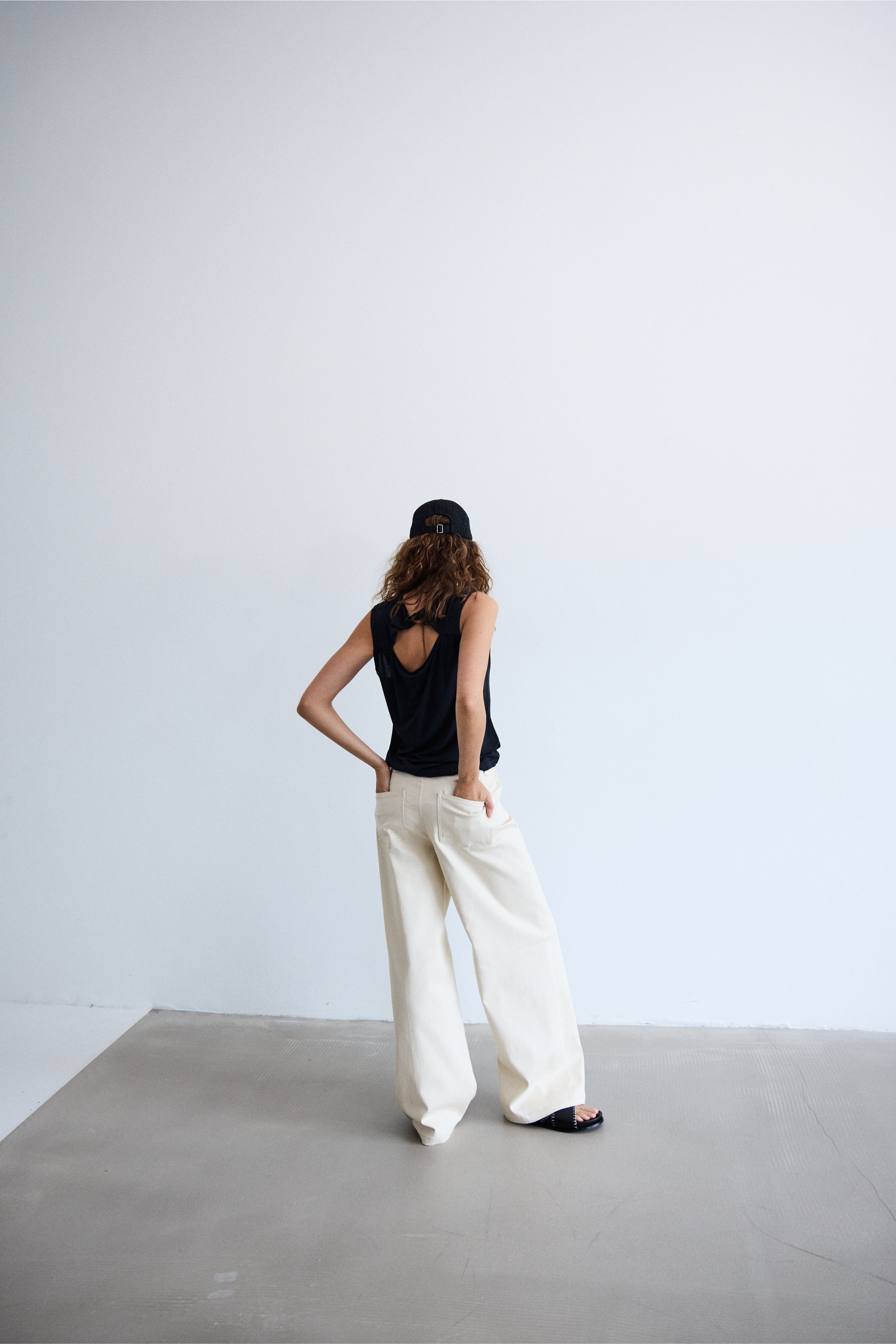 IHCAROLINAS Jeans LOCATION NONE 20122685-130907