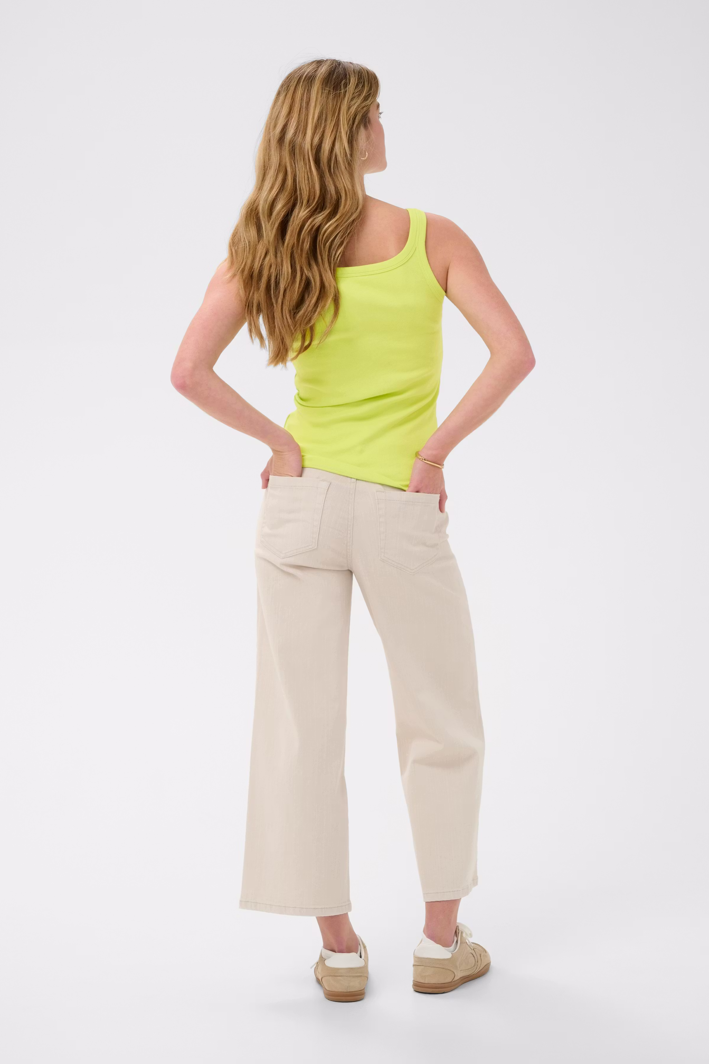 KAcarna Top LOOKBOOK BACK 10507348-130540