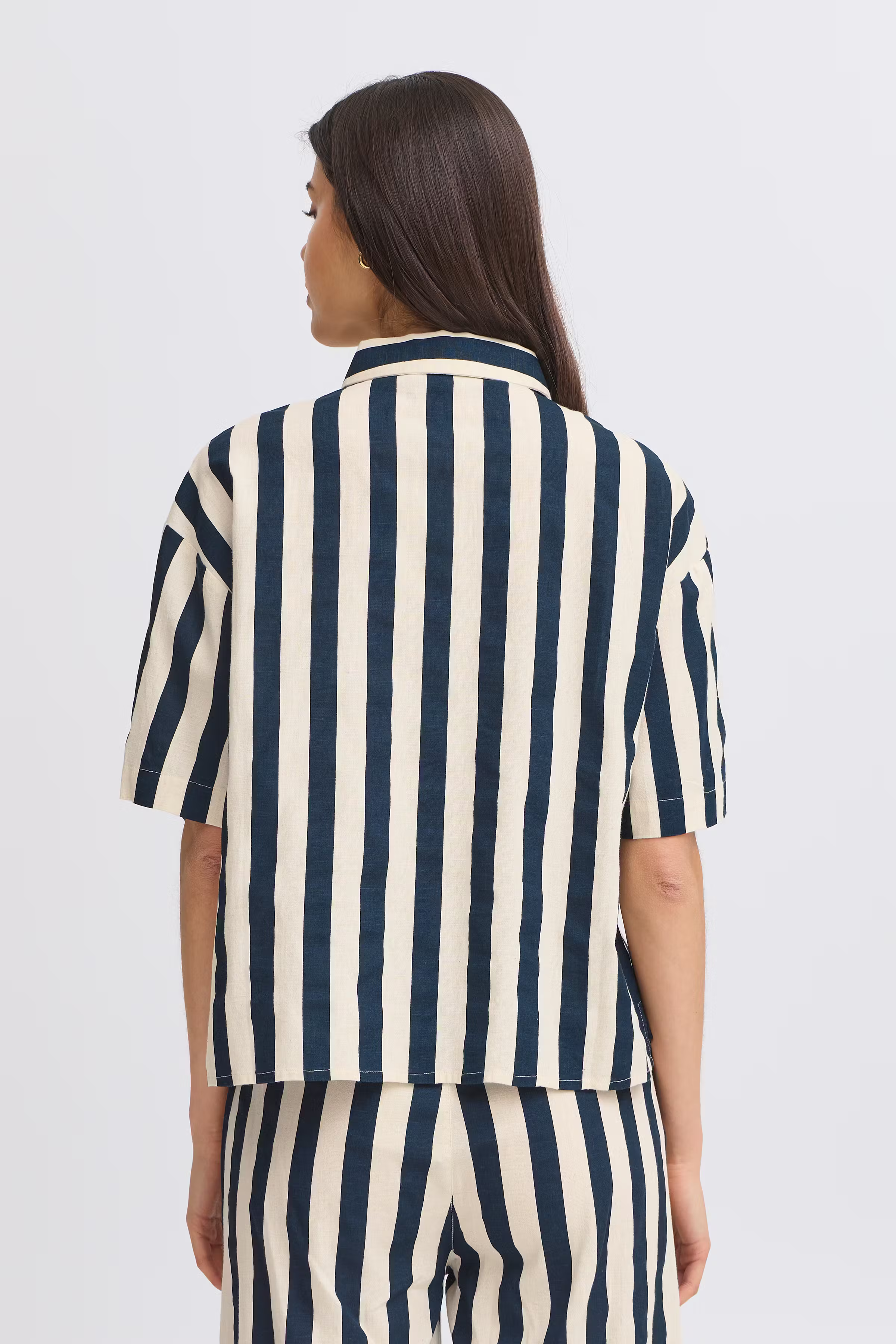FRMADDIE Shirt LOOKBOOK BACK 20615445-204460
