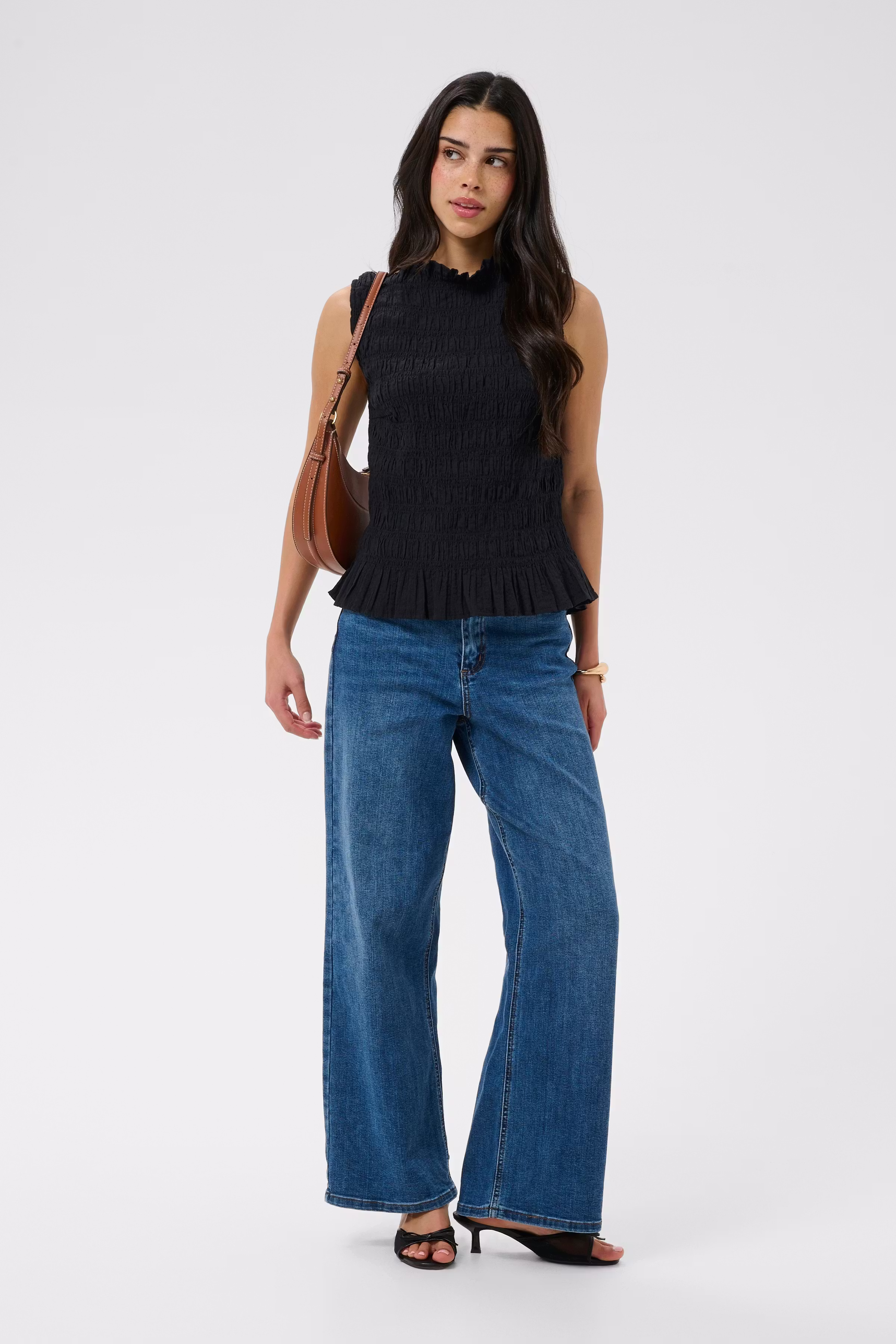 KAbethany Top LOOKBOOK FRONT 10511573-100121