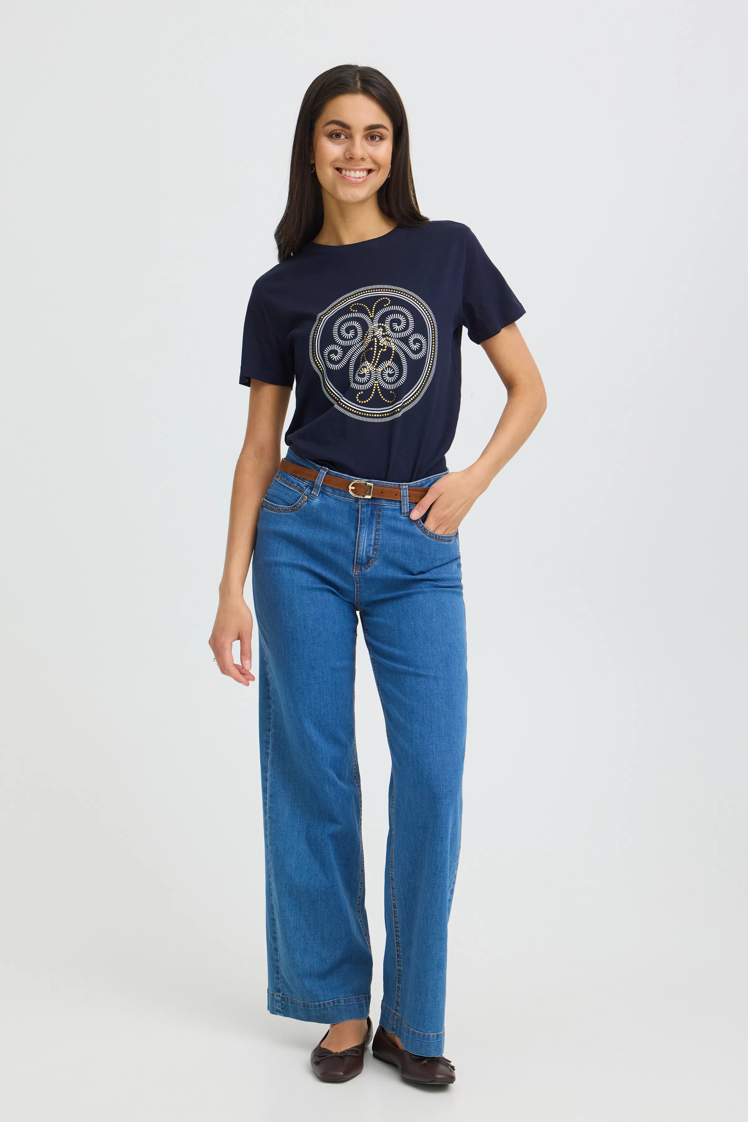 FRZARY T-shirt LOOKBOOK FRONT 20618107-900010321