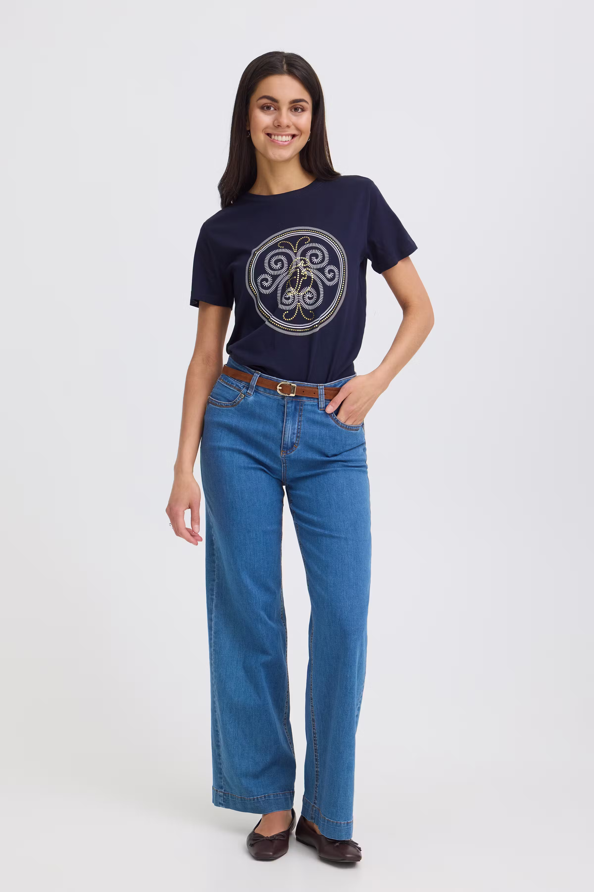 FRZARY T-shirt LOOKBOOK FRONT 20618107-900010321