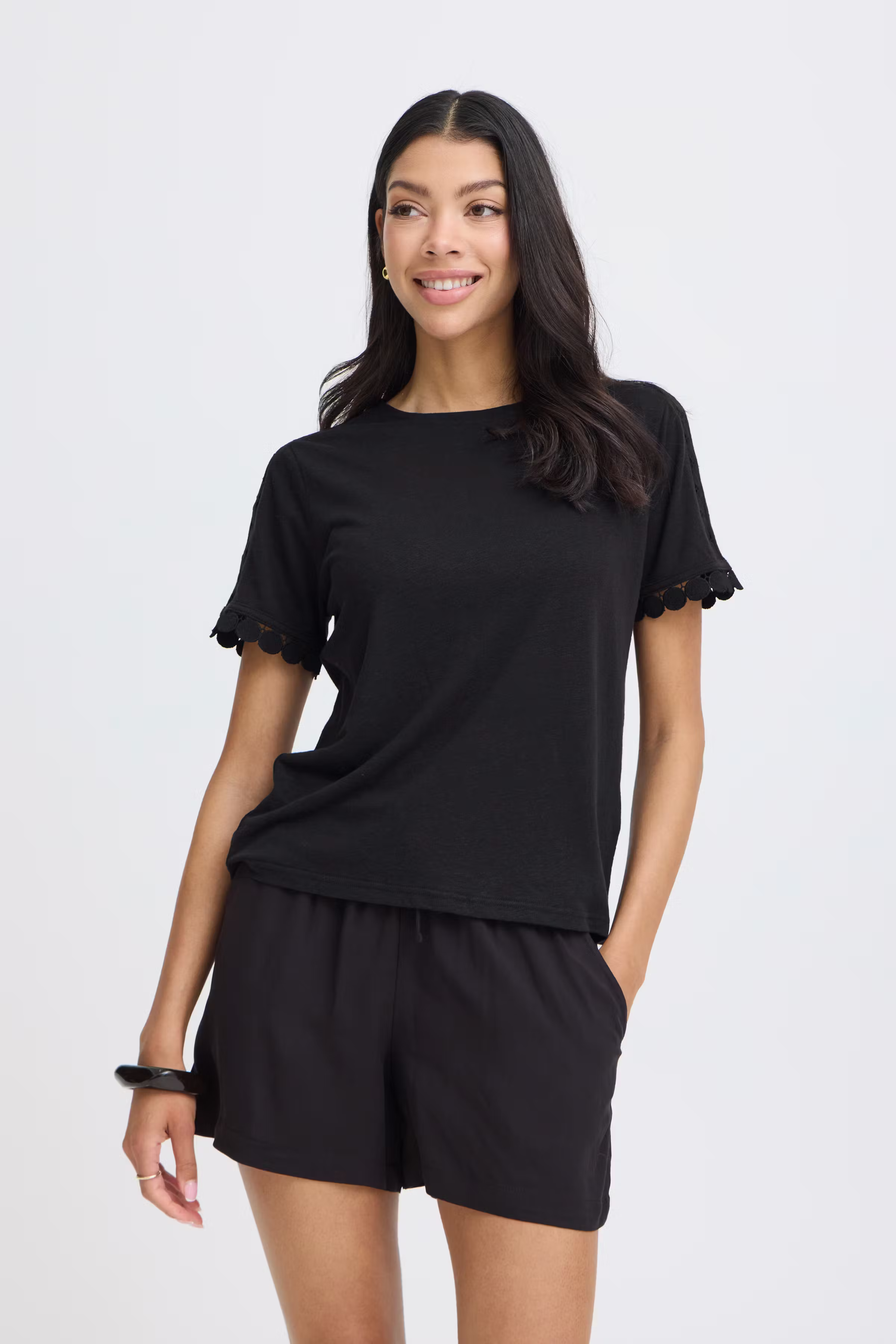 BYSOLTA T-shirt LOOKBOOK FRONT 20818725-194008