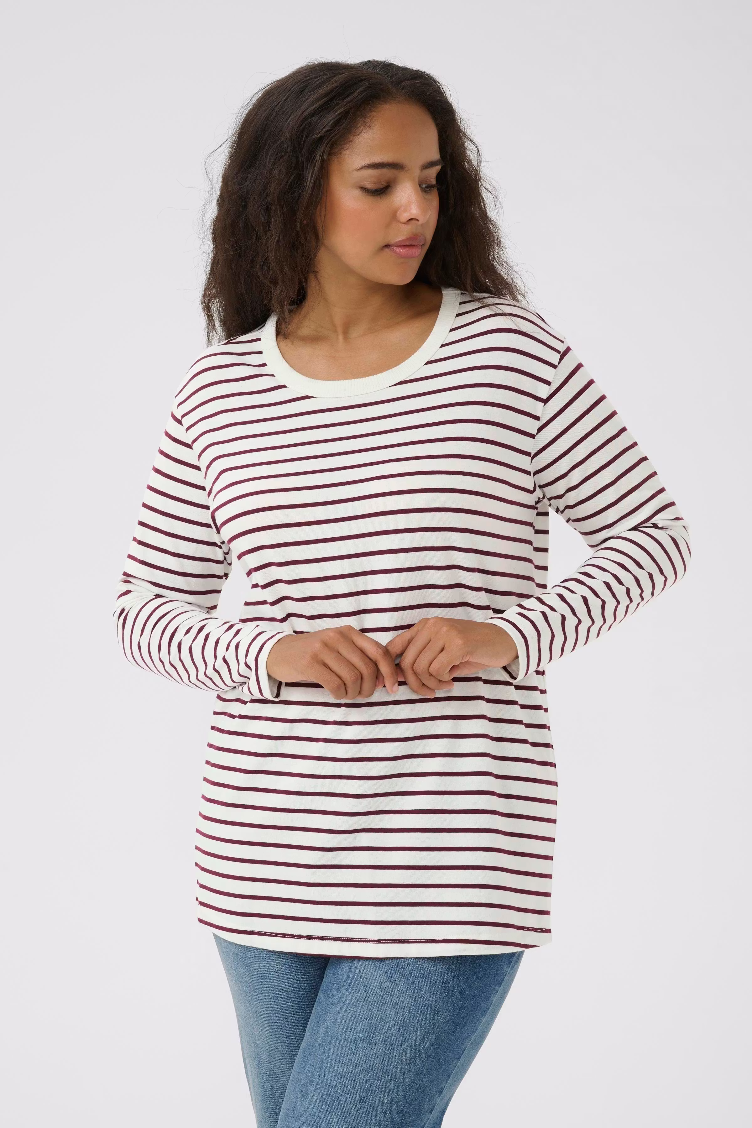 KCwinni Striped Blouse LOOKBOOK FRONT 10581775-108464